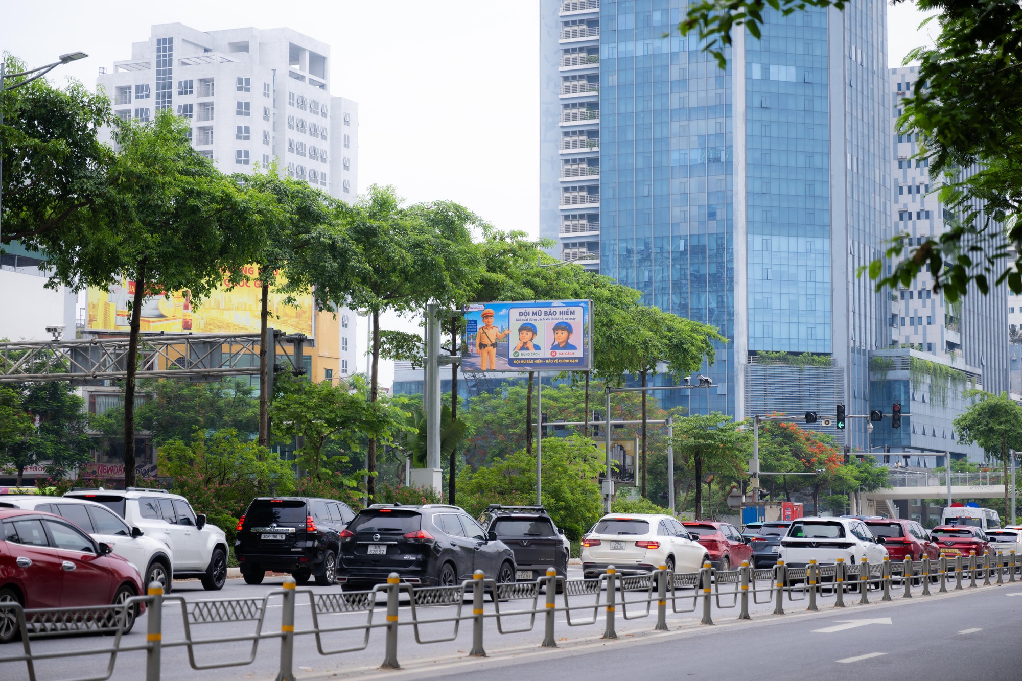 Cận cảnh hệ thống giao th&ocirc;ng th&ocirc;ng minh vừa - Ảnh 5.