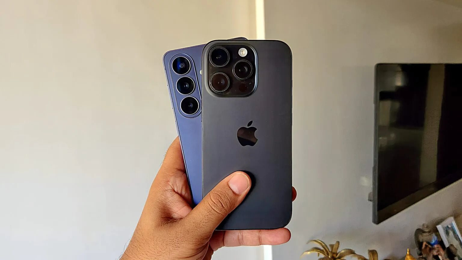 Mỗi lần d&ugrave;ng iPhone, t&ocirc;i chỉ muốn "quay xe gấp" về điện thoại Android v&igrave; sờ đến t&iacute;nh năng n&agrave;o cũng thiếu - Ảnh 1.