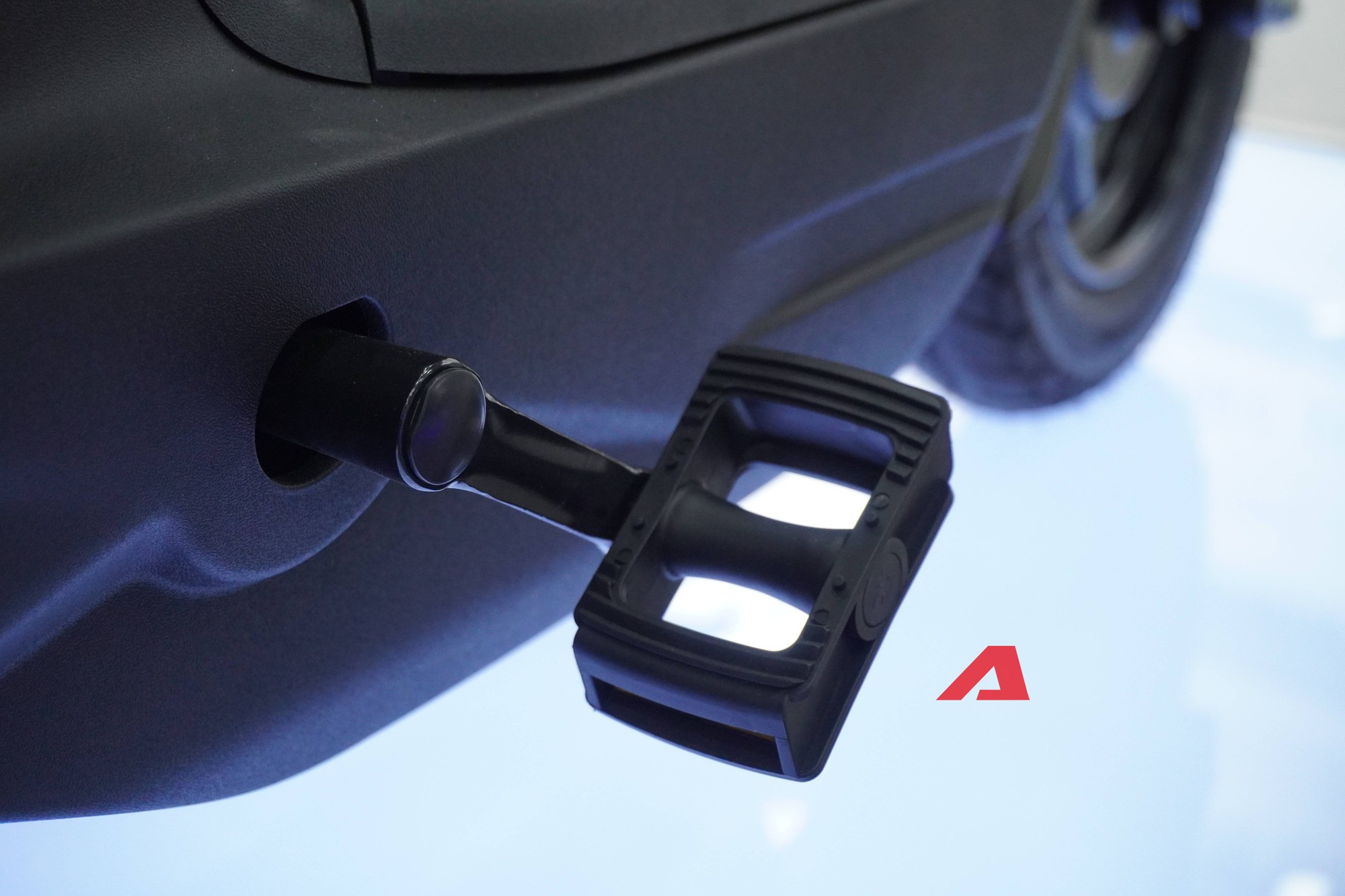 Xe m&aacute;y điện VinFast Amio S về đại l&yacute;: Mẫu xe VinFast gi&aacute; thấp nhất, kh&aacute;c biệt về vận h&agrave;nh, gi&aacute; thực tế chưa đến 12 triệu đồng - Ảnh 7.