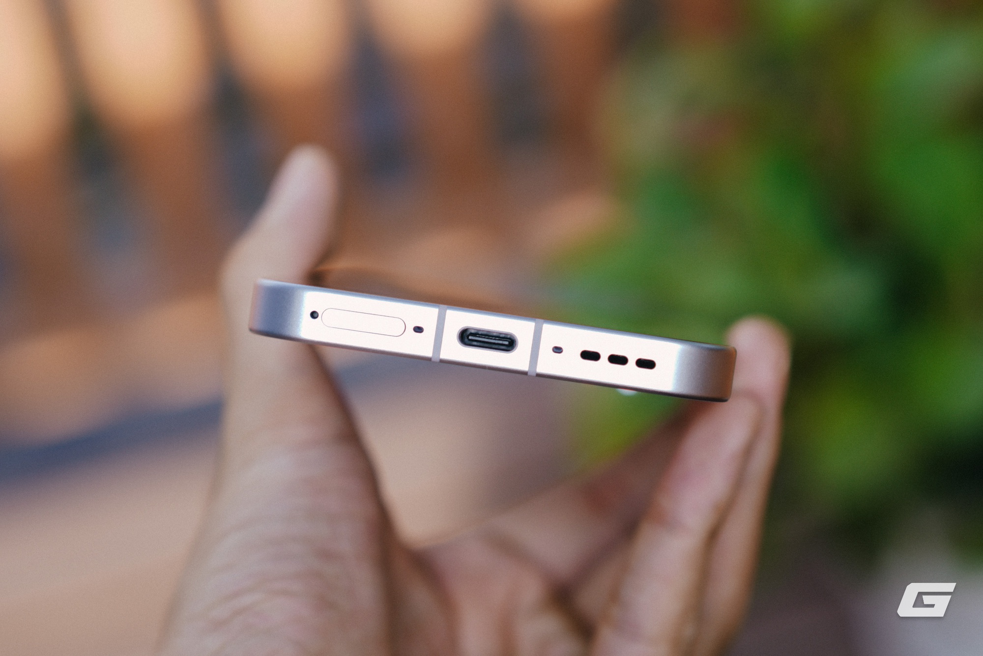 Trải nghiệm OPPO Reno16 5G: Thiết kế bắt mắt, camera nhiều t&iacute;nh năng chỉnh sửa "vui vẻ" v&agrave; một cấu h&igrave;nh vừa đủ d&ugrave;ng - Ảnh 4.