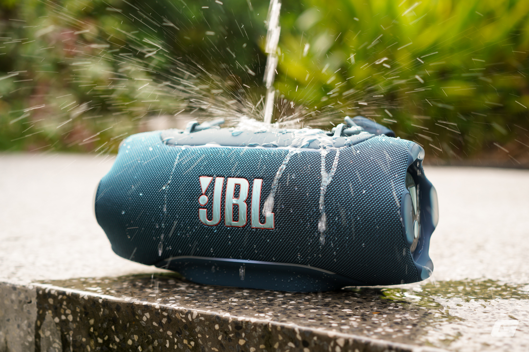 Đ&acirc;y l&agrave; JBL Xtreme5: Loa tiệc t&ugrave;ng "si&ecirc;u bass", c&ocirc;ng suất lớn cho kh&ocirc;ng gian rộng v&agrave; chống chọi mọi điều kiện thời tiết- Ảnh 14.