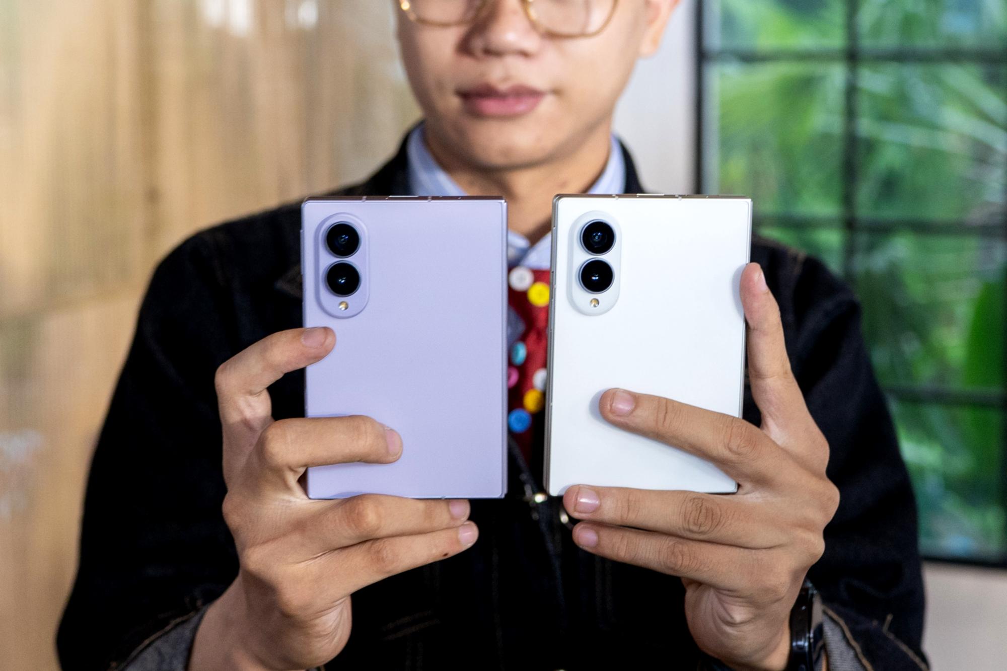 CellphoneS ưu đãi đến 5 triệu khi thu cũ lên đời Galaxy Z Fold8, Z Fold8 Ultra và Flip8 - Ảnh 1. CellphoneS ưu đãi đến 5 triệu khi thu cũ lên đời Galaxy Z Fold8, Z Fold8 Ultra và Flip8 - Ảnh 1.