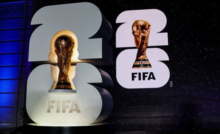 FIFA muốn bán 20% cổ phần World Cup với giá 20 tỷ USD, chủ tịch bị kêu gọi từ chức - Ảnh 2.