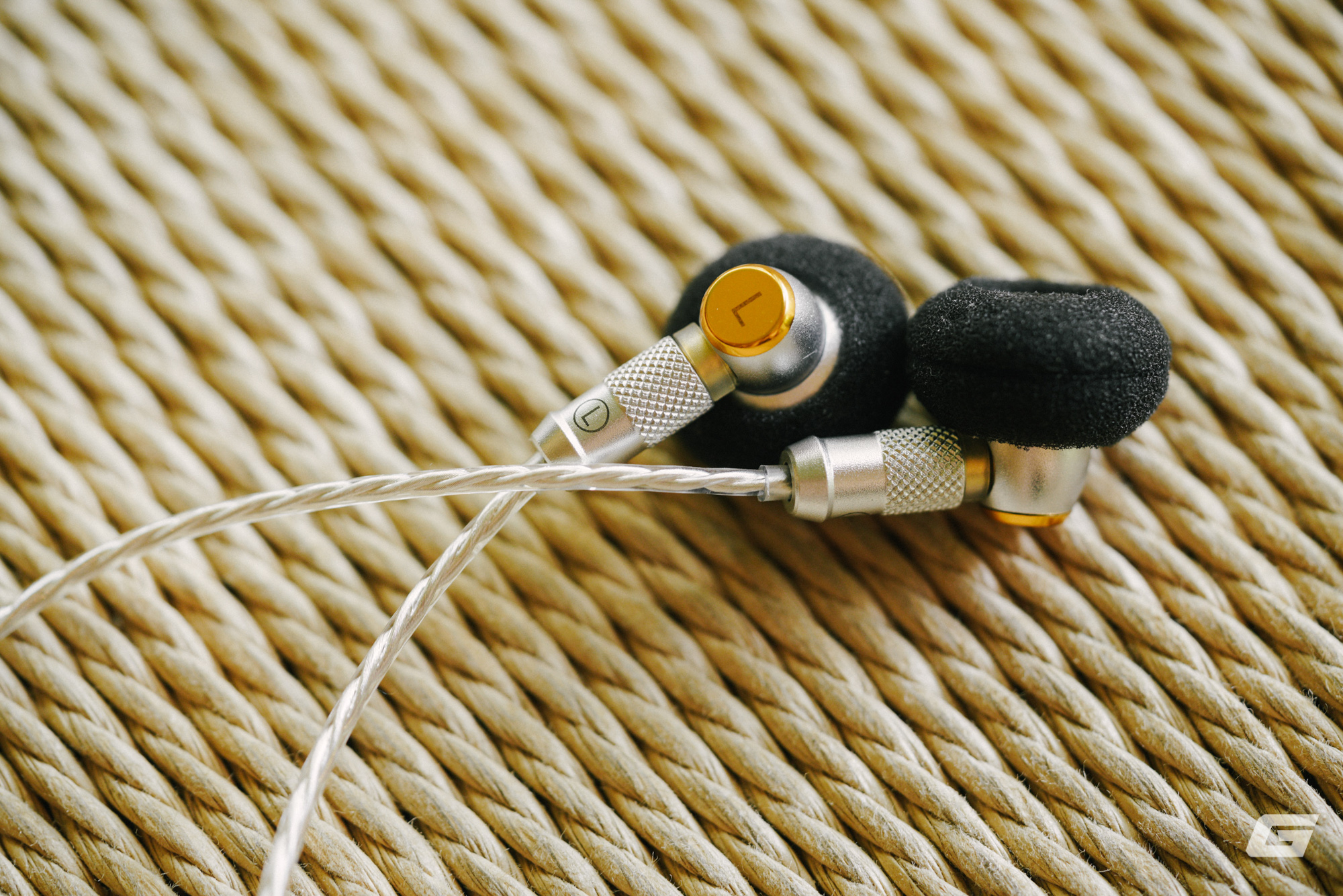 Tai nghe Earbuds liệu c&ograve;n chỗ đứng trong thị trường &acirc;m thanh hiện đại? - Ảnh 1.