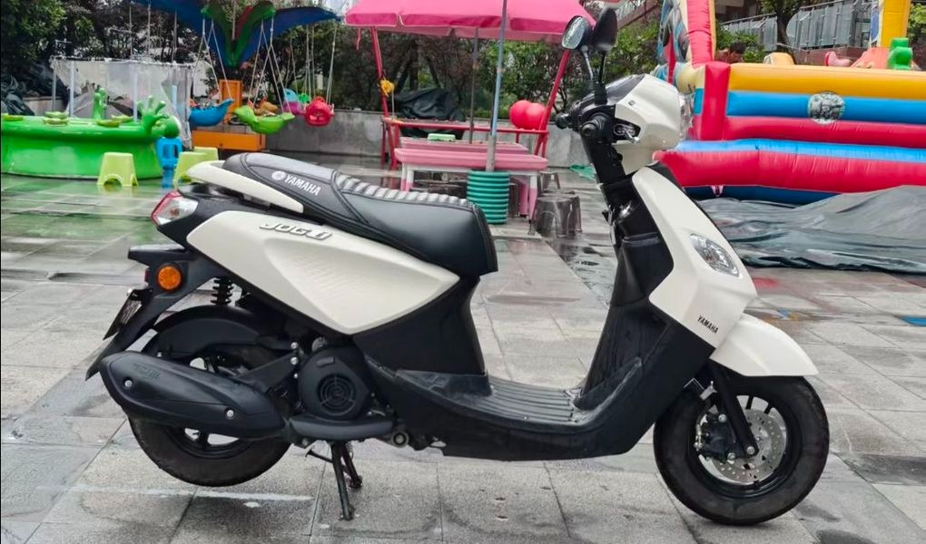 X&oacute;a bỏ lốp trơn trượt, Yamaha Jog i Plus lột x&aacute;c nhằm lật đổ xe quốc d&acirc;n Honda Vision - Ảnh 2.