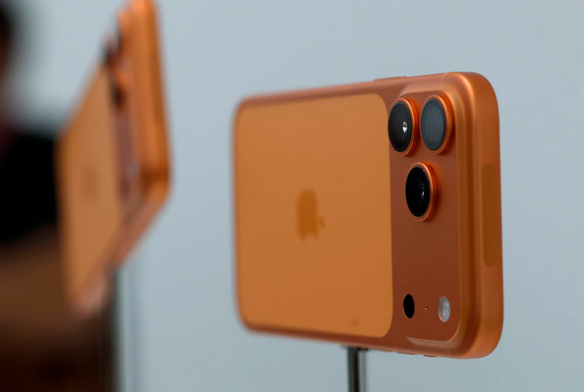 IPhone 18 Pro c&oacute; thể tăng gi&aacute; gần 8 triệu đồng, người mua nhận lại được những quyền lợi g&igrave;? - Ảnh 2.
