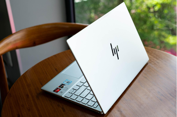 Sinh viên năm 3, năm 4 nên nâng cấp laptop như thế nào? - Ảnh 2.
