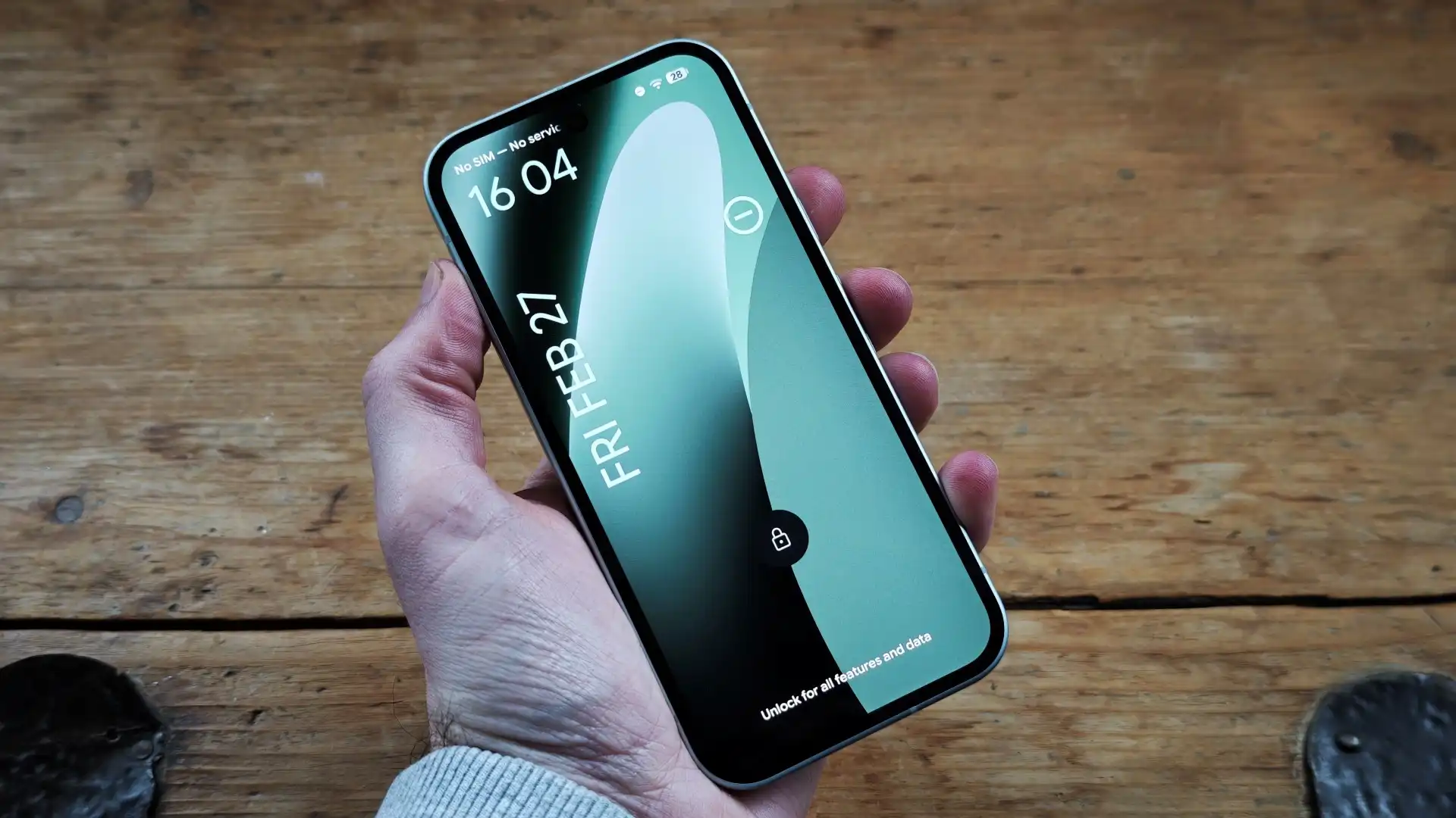 Google Sắp Biến Gemini Thành “Kỹ Thuật Viên” Cho Điện Thoại Pixel, Người Dùng Chỉ Cần Nói Vấn Đề, Ai Tự Xử Lý - Ảnh 1.