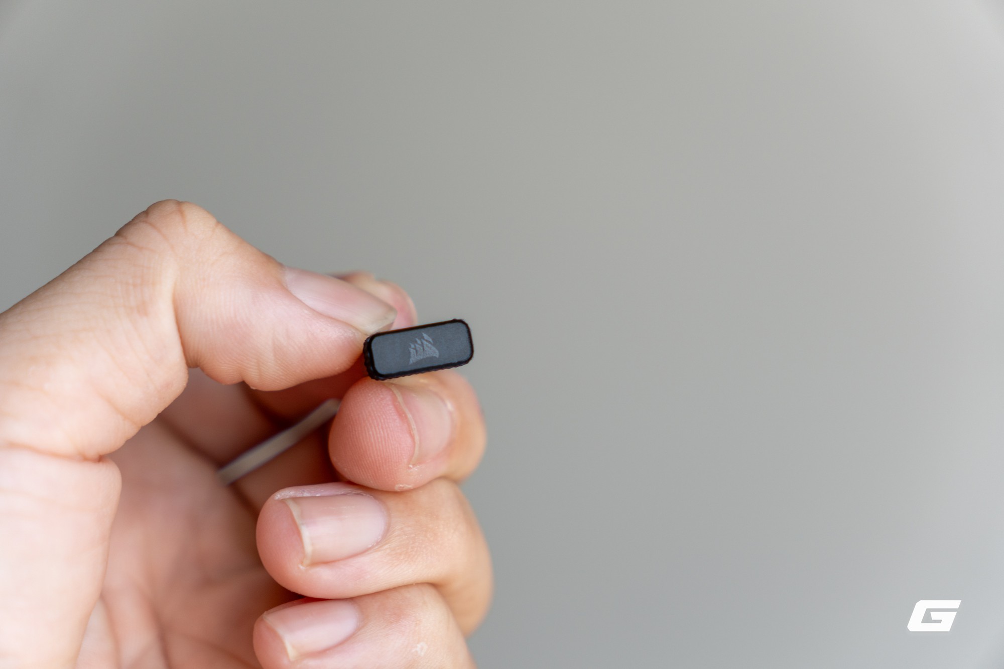 Trên tay Corsair Harpoon v2 Wireless: Rất nhẹ, ôm tay, linh hoạt trong từng cú vẩy với cảm biến 26K DPI - Ảnh 7.