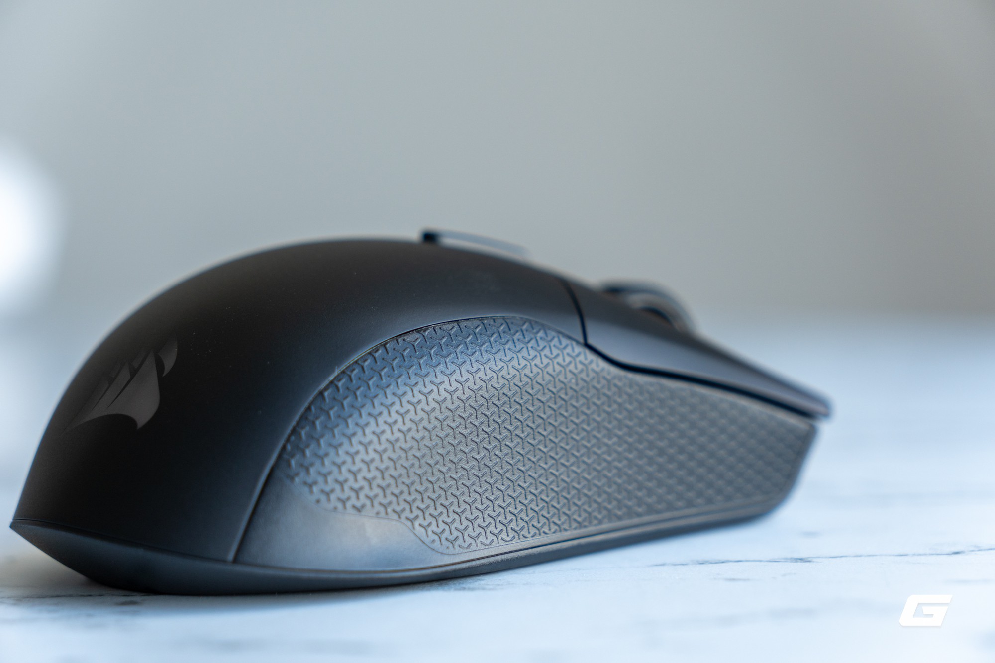 Trên tay Corsair Harpoon v2 Wireless: Rất nhẹ, ôm tay, linh hoạt trong từng cú vẩy với cảm biến 26K DPI - Ảnh 14.
