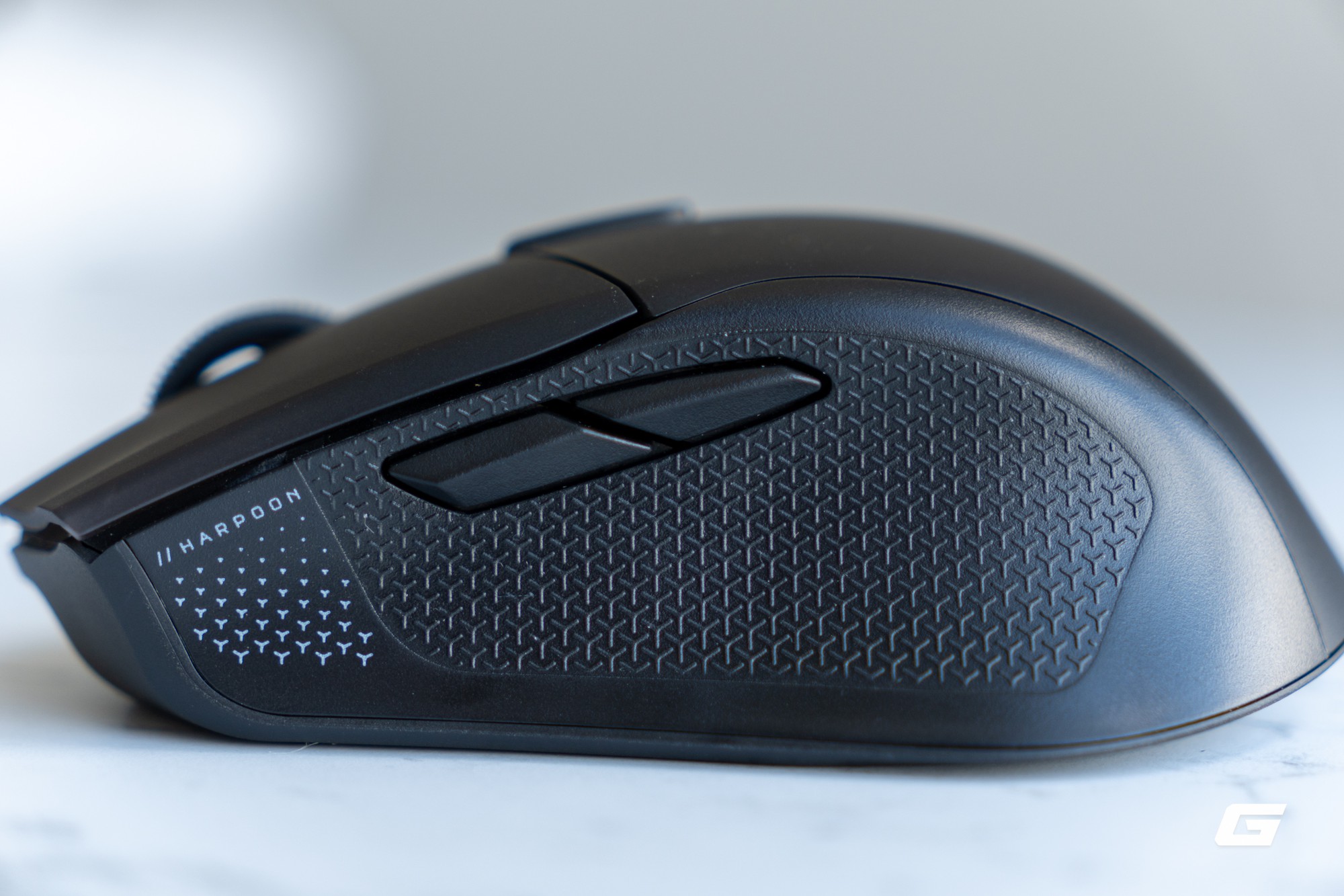 Trên tay Corsair Harpoon v2 Wireless: Rất nhẹ, ôm tay, linh hoạt trong từng cú vẩy với cảm biến 26K DPI - Ảnh 12.