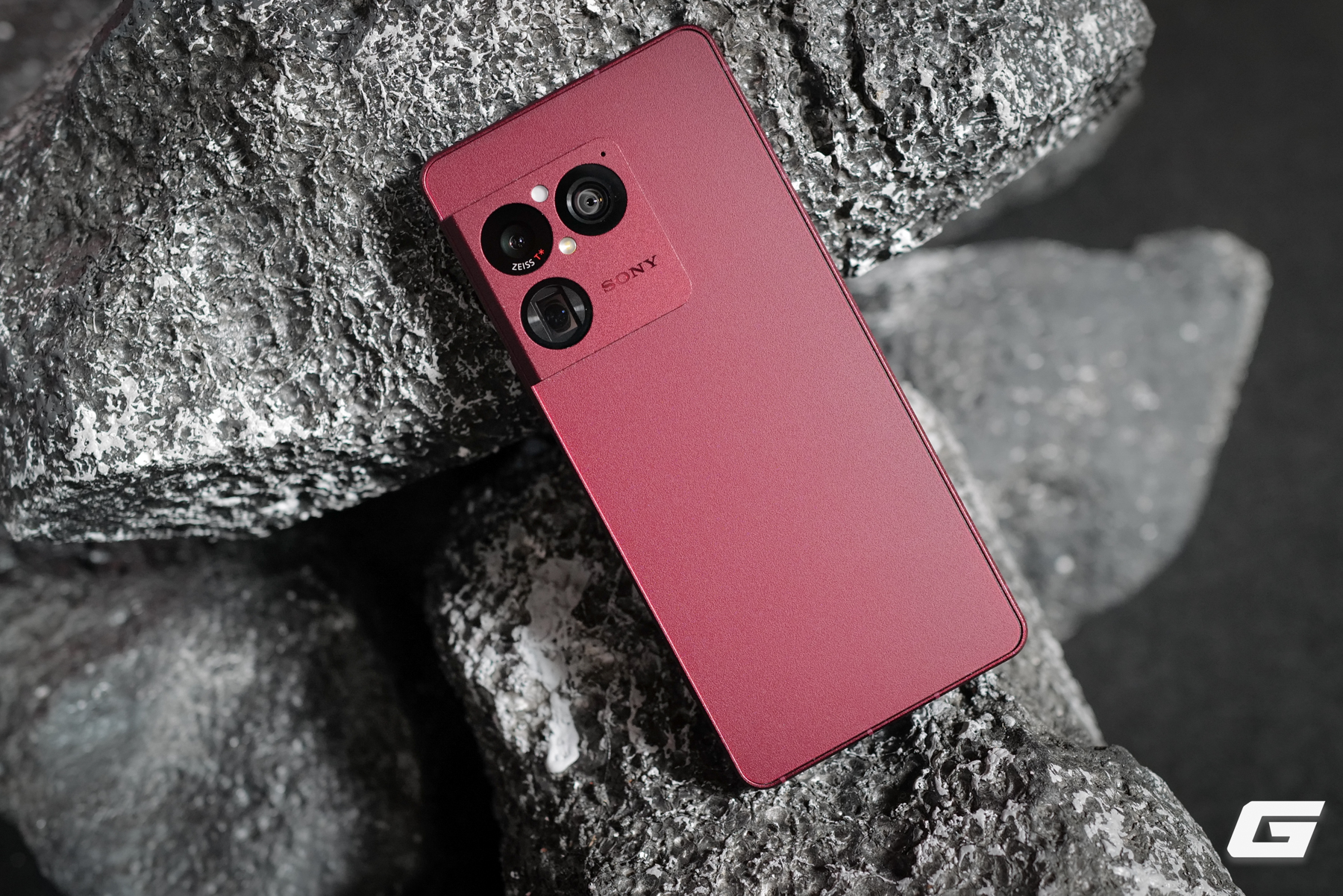 Gallery - Sony Xperia 1 VIII: Flagship duy nhất còn giữ jack tai nghe 3.5mm chính thức lên kệ Việt Nam, giá 39 triệu đồng - image 9