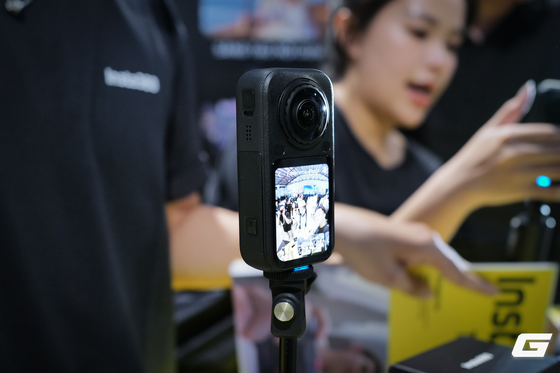 Gallery - Insta360 X6 ra mắt tại Việt Nam: Camera 360 cho "chụp trước, chọn góc sau", cảm biến Sony 1/1.1 inch, quay 8K50fps, pin trâu hơn hẳn X5 - image 9