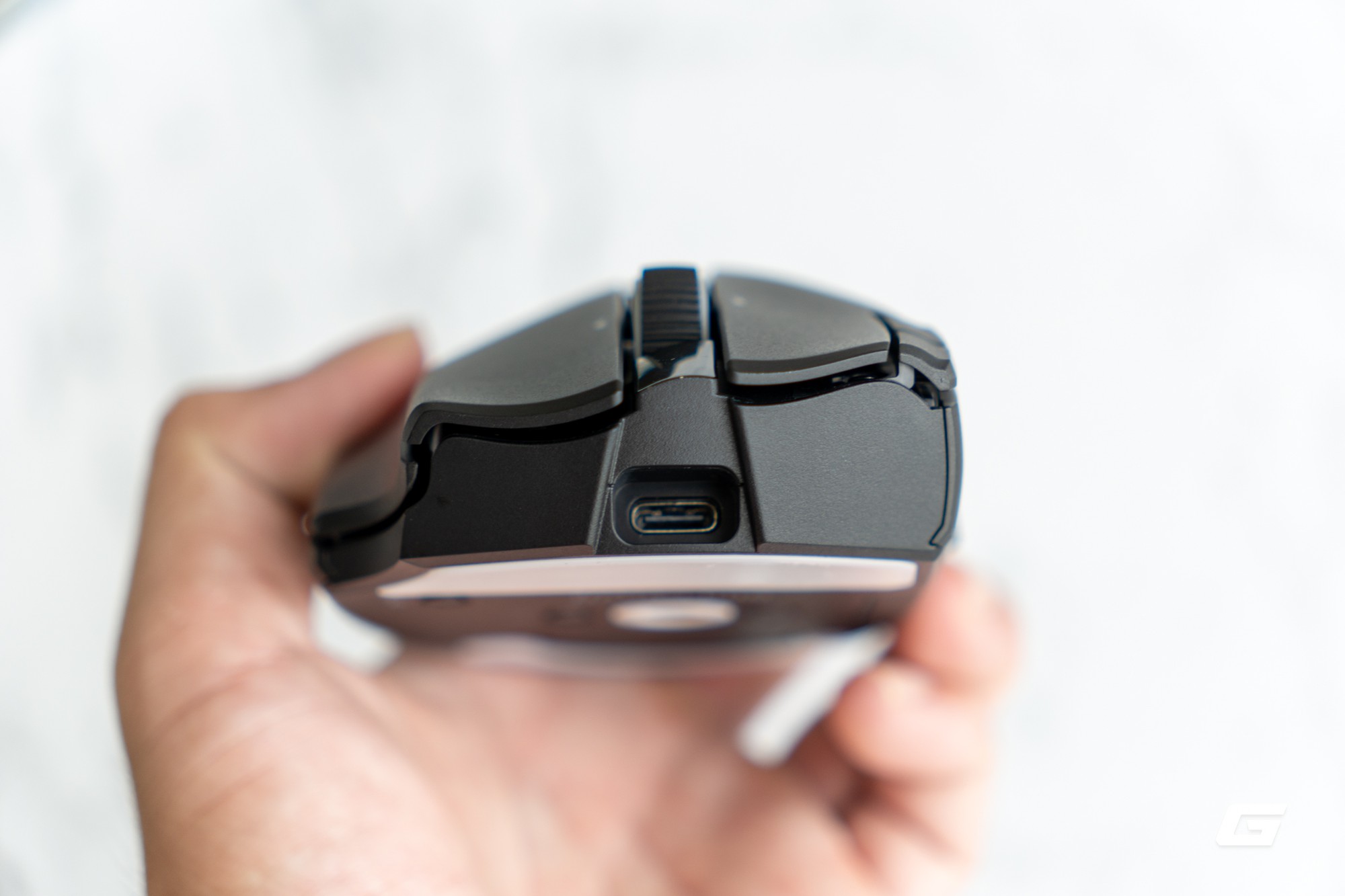 Tr&ecirc;n tay Razer Naga V3 Pro: &ldquo;Rắn ba đầu&rdquo; đ&uacute;ng nghĩa, biến h&igrave;nh để c&acirc;n mọi thể loại game - Ảnh 30.