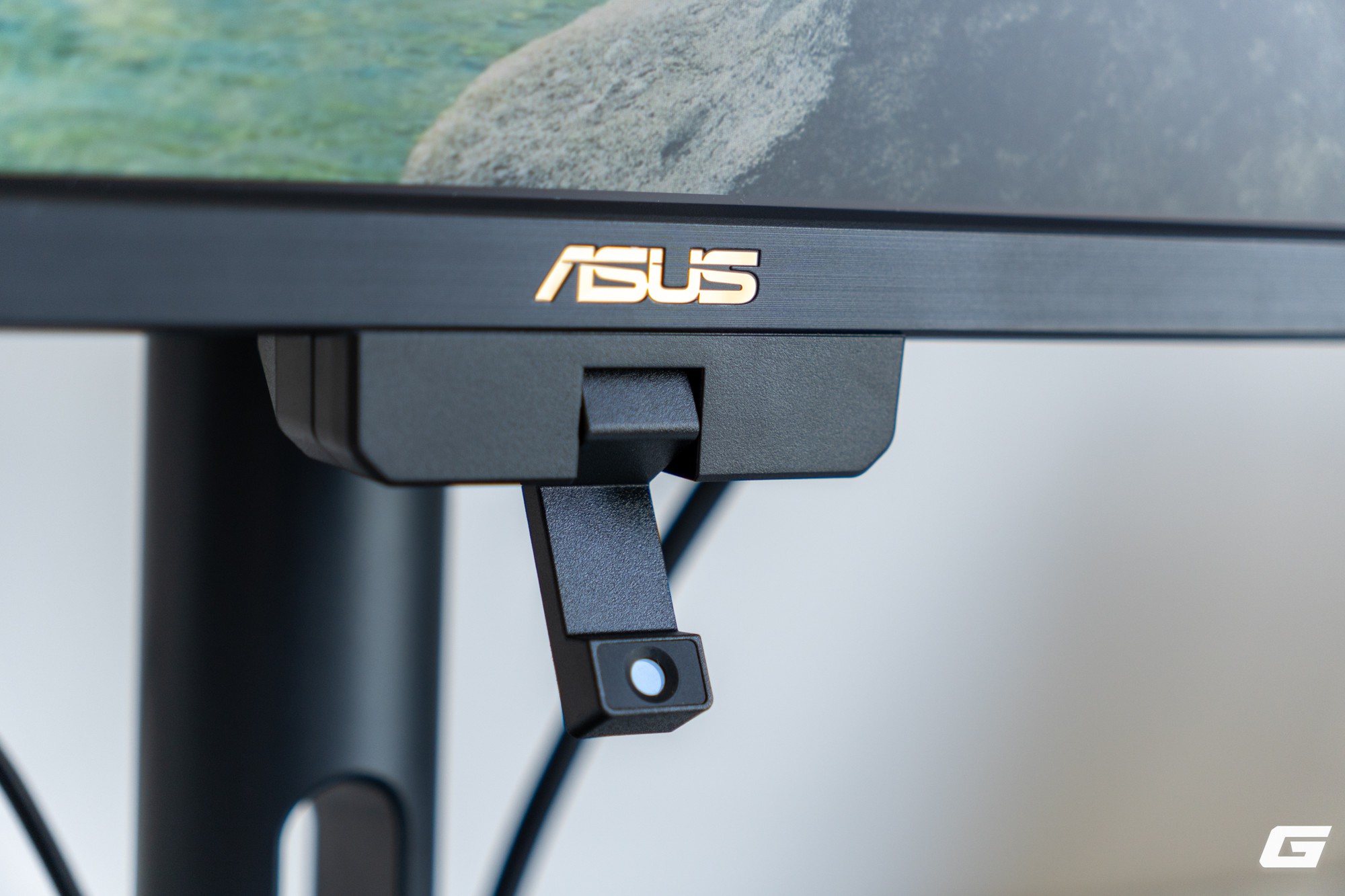  4K sắc nét, 160Hz mượt mà và hai trang bị “chân ái” cho giới sáng tạo - Ảnh 20.