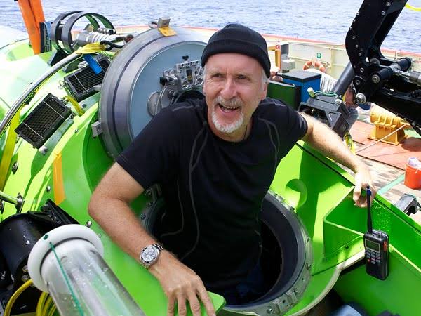 "Thuyết âm mưu" về James Cameron: Titanic và Avatar chỉ là "cái cớ" để vị đạo diễn thỏa sức lặn biển? - Ảnh 2.