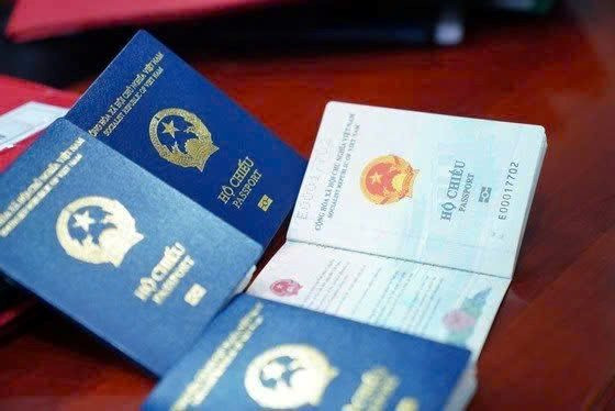 C&ocirc;ng an ph&aacute;t th&ocirc;ng b&aacute;o quan trọng về hộ chiếu, người d&acirc;n kiểm tra ngay - Ảnh 1.