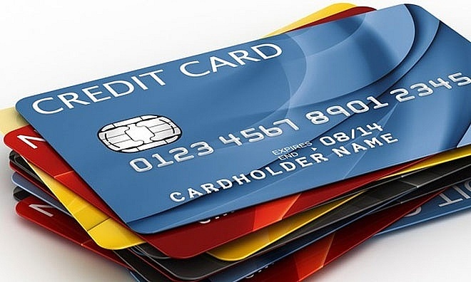 Thẻ Visa v&agrave; thẻ ATM nội địa kh&aacute;c nhau thế n&agrave;o, d&ugrave;ng ra sao? - Ảnh 1.