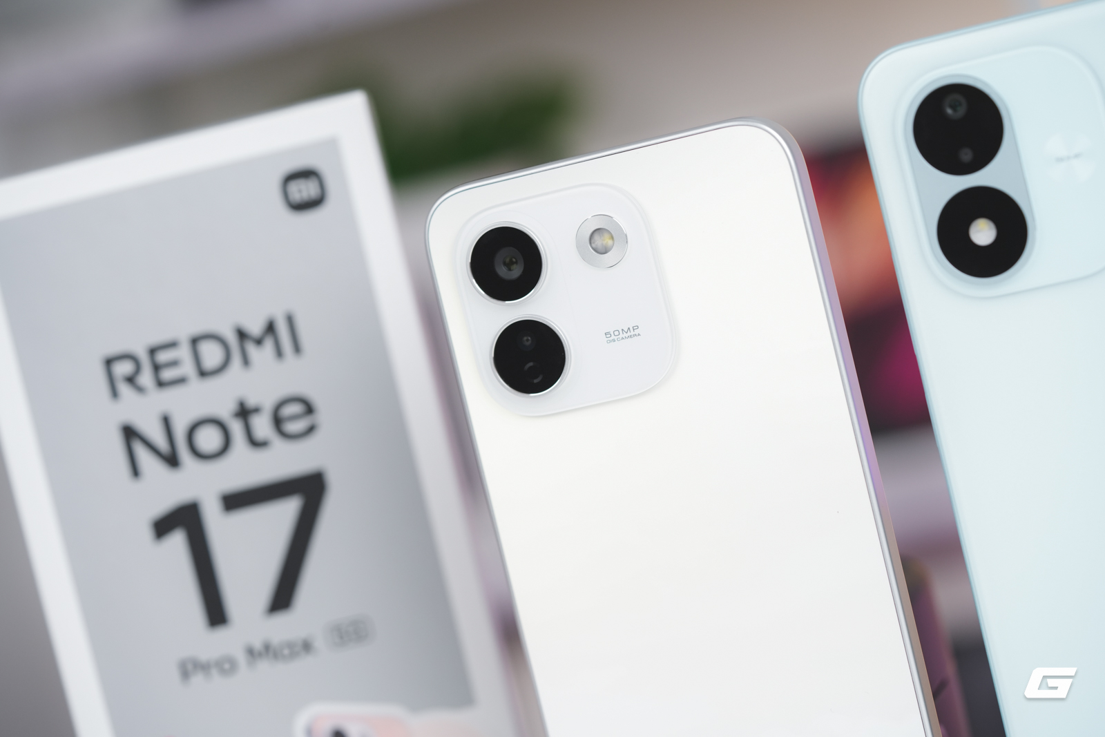 Gallery - Đây là điện thoại "PRO MAX" pin 10.000mAh khủng nhất của Xiaomi - image 15