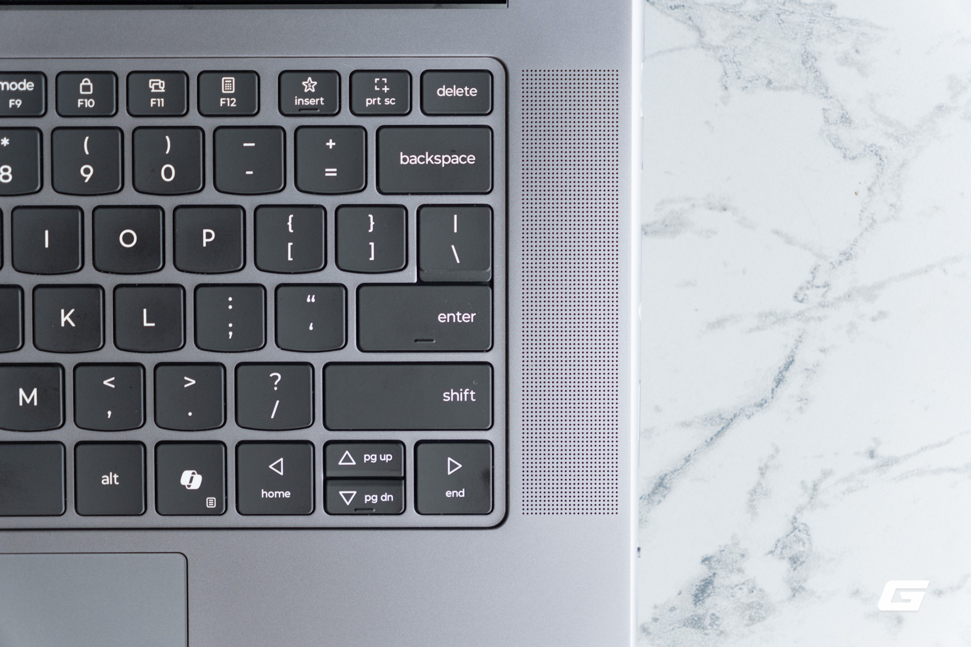 Đ&aacute;nh gi&aacute; Lenovo Yoga Pro 7i 2026: Aura Edition kh&ocirc;ng chỉ l&agrave; t&ecirc;n gọi - &ldquo;c&aacute;i bắt tay&rdquo; giữa Intel v&agrave; Lenovo sau ba năm đ&atilde; ra sao? - Ảnh 7.