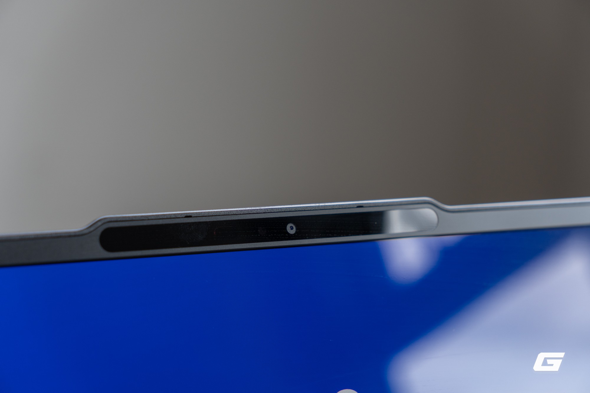 Đ&aacute;nh gi&aacute; Lenovo Yoga Pro 7i 2026: Aura Edition kh&ocirc;ng chỉ l&agrave; t&ecirc;n gọi - &ldquo;c&aacute;i bắt tay&rdquo; giữa Intel v&agrave; Lenovo sau ba năm đ&atilde; ra sao? - Ảnh 25.