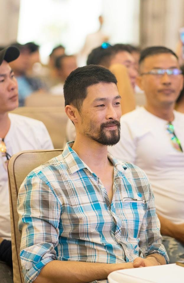 Johnny Tr&iacute; Nguyễn ở tuổi 52: Bản lĩnh cao nhất của đ&agrave;n &ocirc;ng l&agrave; kh&ocirc;ng c&ograve;n cần ai c&ocirc;ng nhận m&igrave;nh- Ảnh 1.