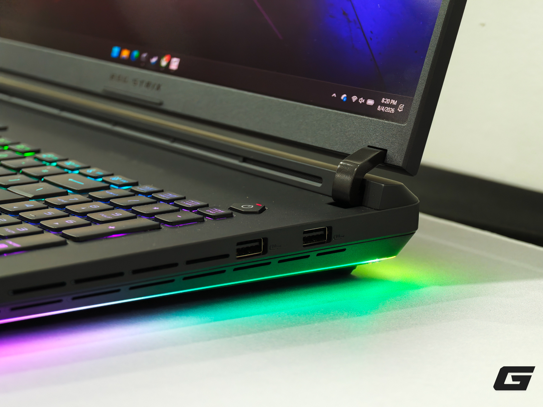 Gallery - Laptop gaming mạnh nhất lịch sử ROG chính thức bán tại Việt Nam: Đem SH350i ra đổi vẫn phải bù thêm tiền mới rước về được - image 8