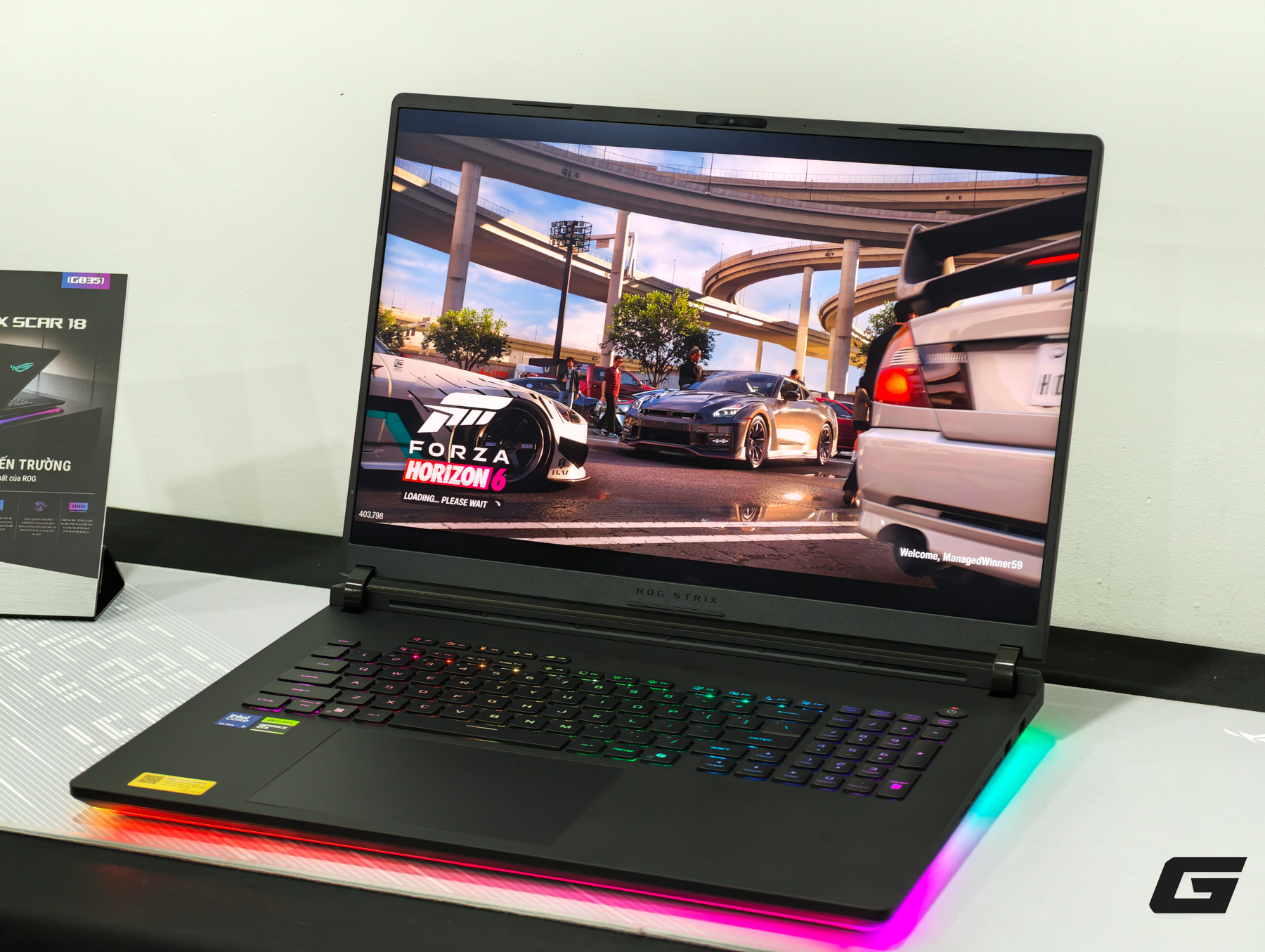 Gallery - Laptop gaming mạnh nhất lịch sử ROG chính thức bán tại Việt Nam: Đem SH350i ra đổi vẫn phải bù thêm tiền mới rước về được - image 14