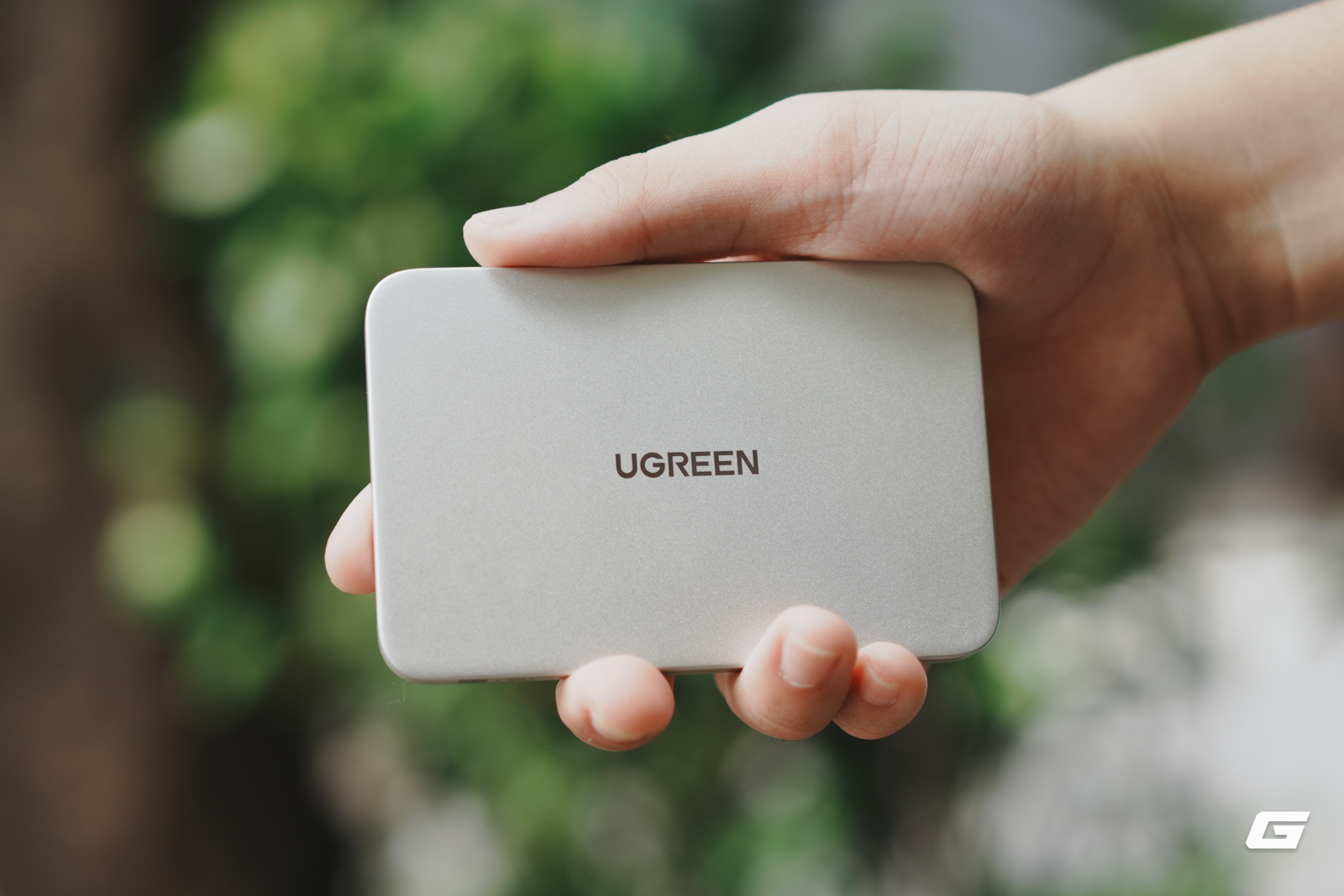 Gallery - Pin dự phòng siêu mỏng của UGREEN: Màu trắng quá đẹp, sạc MagSafe 15W ngon lành cho iPhone, giá rẻ bằng nửa đồ Xiaomi - image 1