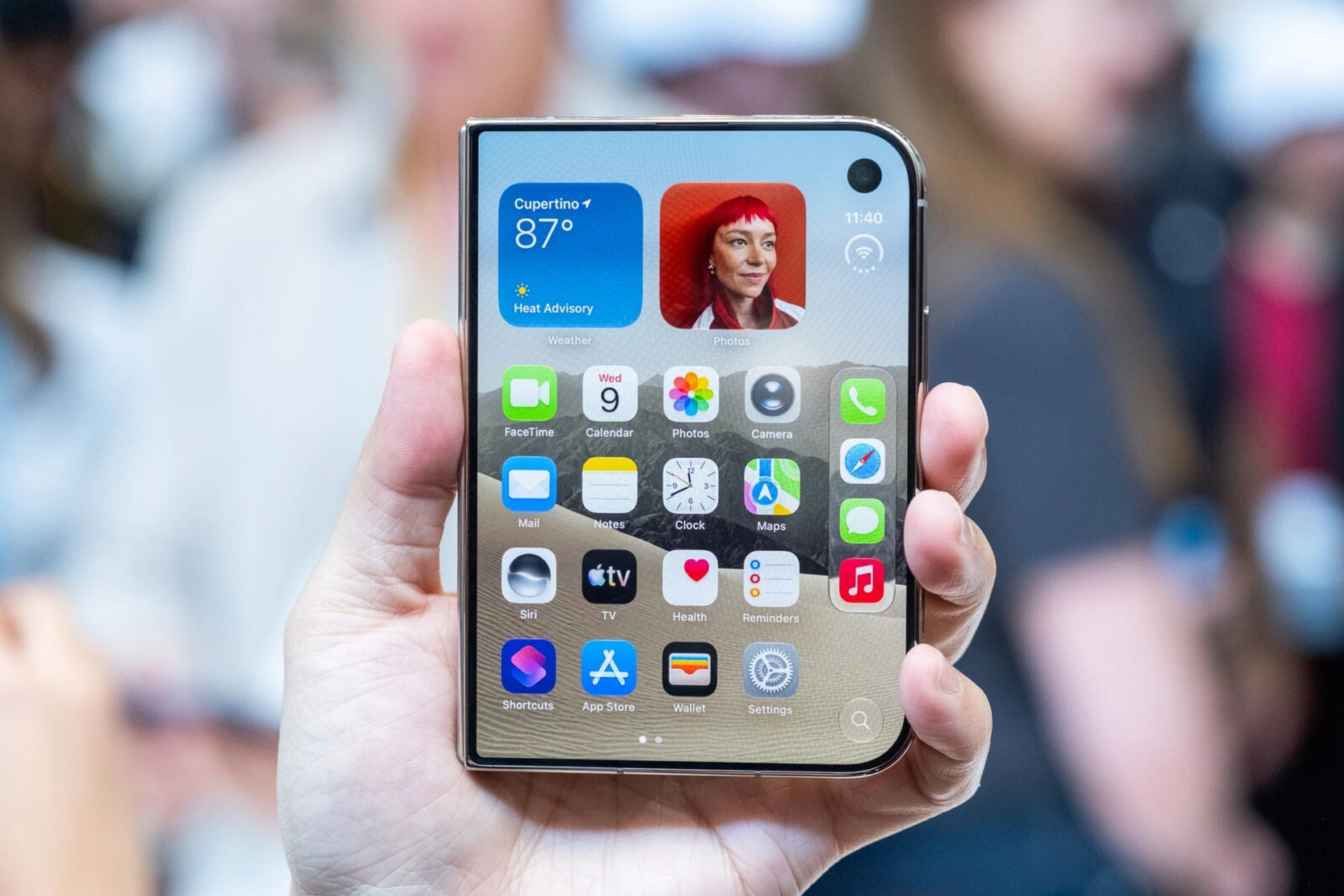 Người khen, kẻ chê sau khi iPhone Duo ra mắt: Thiết kế mới lạ, nhưng chưa làm hài lòng tất cả! - Ảnh 5.