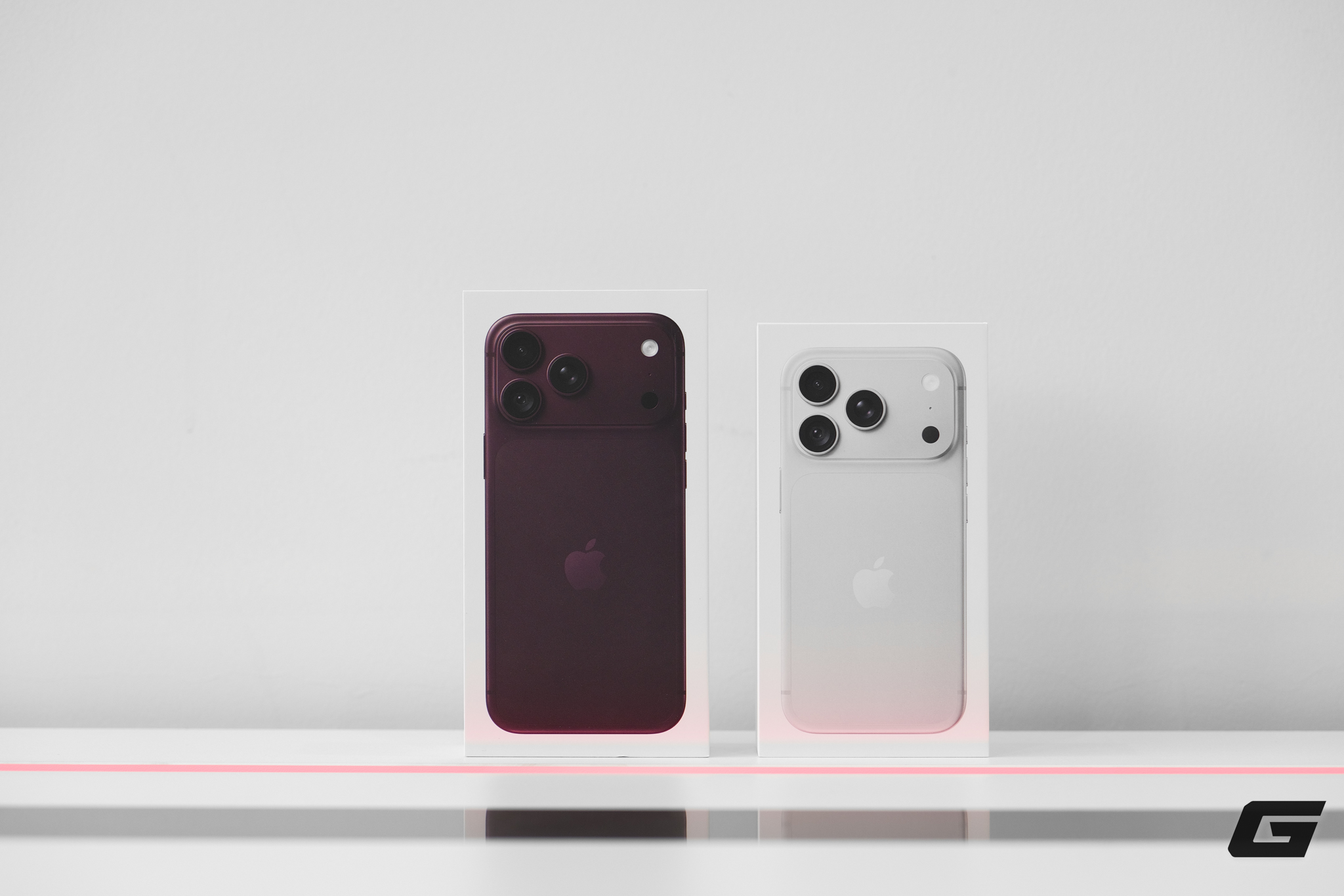 Mở Hộp Iphone 18 Pro Màu Bạc Và Iphone 18 Pro Max Burgundy Chính Hãng Việt Nam Trước Giờ Mở Bán - Ảnh 1.