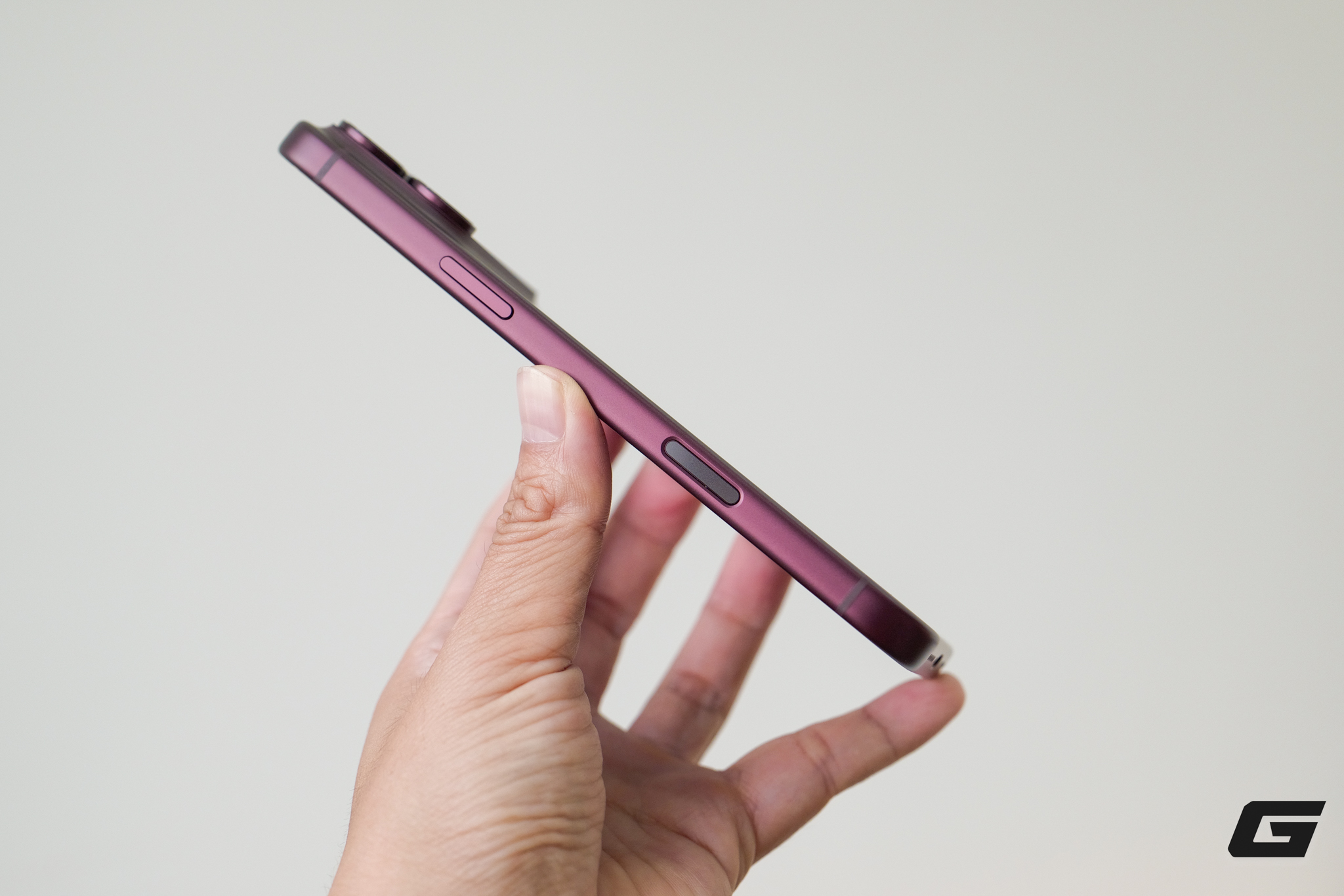 Mở Hộp Iphone 18 Pro Màu Bạc Và Iphone 18 Pro Max Burgundy Chính Hãng Việt Nam Trước Giờ Mở Bán - Ảnh 16.