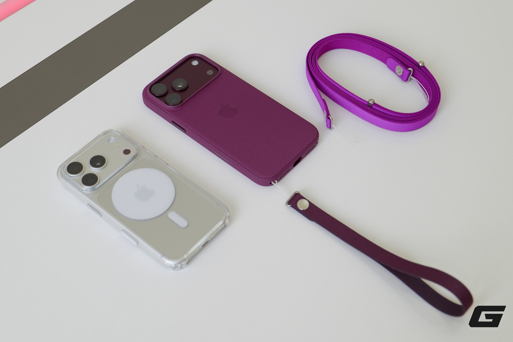 Mở hộp phụ kiện ch&iacute;nh h&atilde;ng cho iPhone 18 Pro tại Việt Nam: Ốp trong suốt đổi thiết kế, th&ecirc;m d&acirc;y đeo cổ tay mới - Ảnh 10.