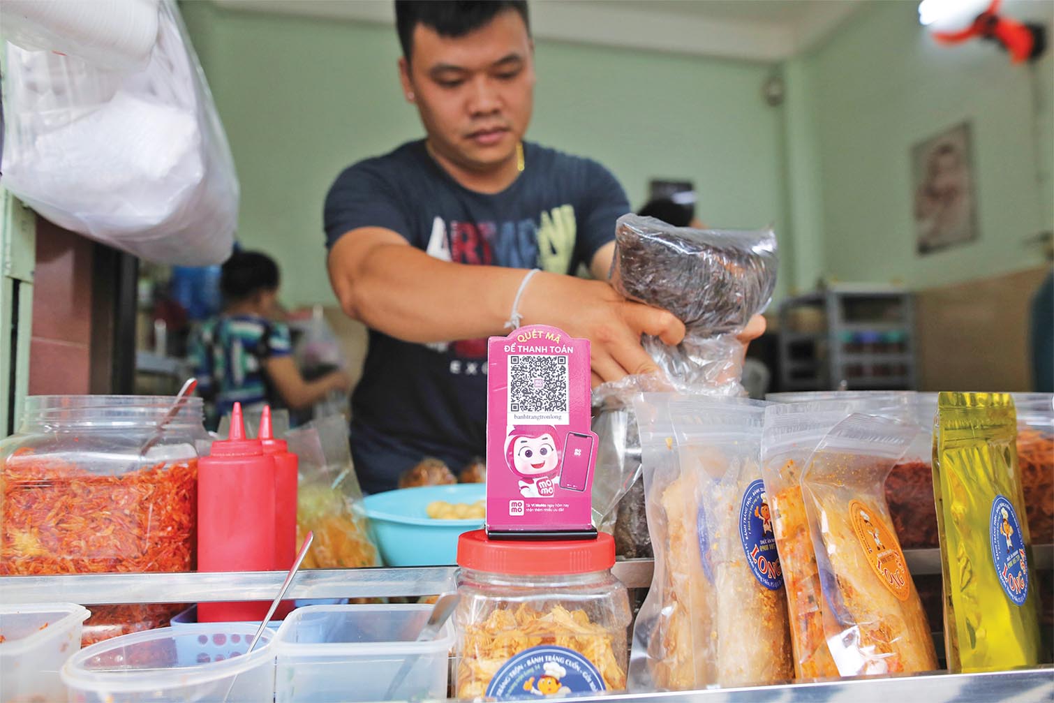 Từ những ly nước 10.000 đồng đến c&aacute;ch thanh to&aacute;n được h&agrave;ng triệu người Việt tin d&ugrave;ng - Ảnh 2.