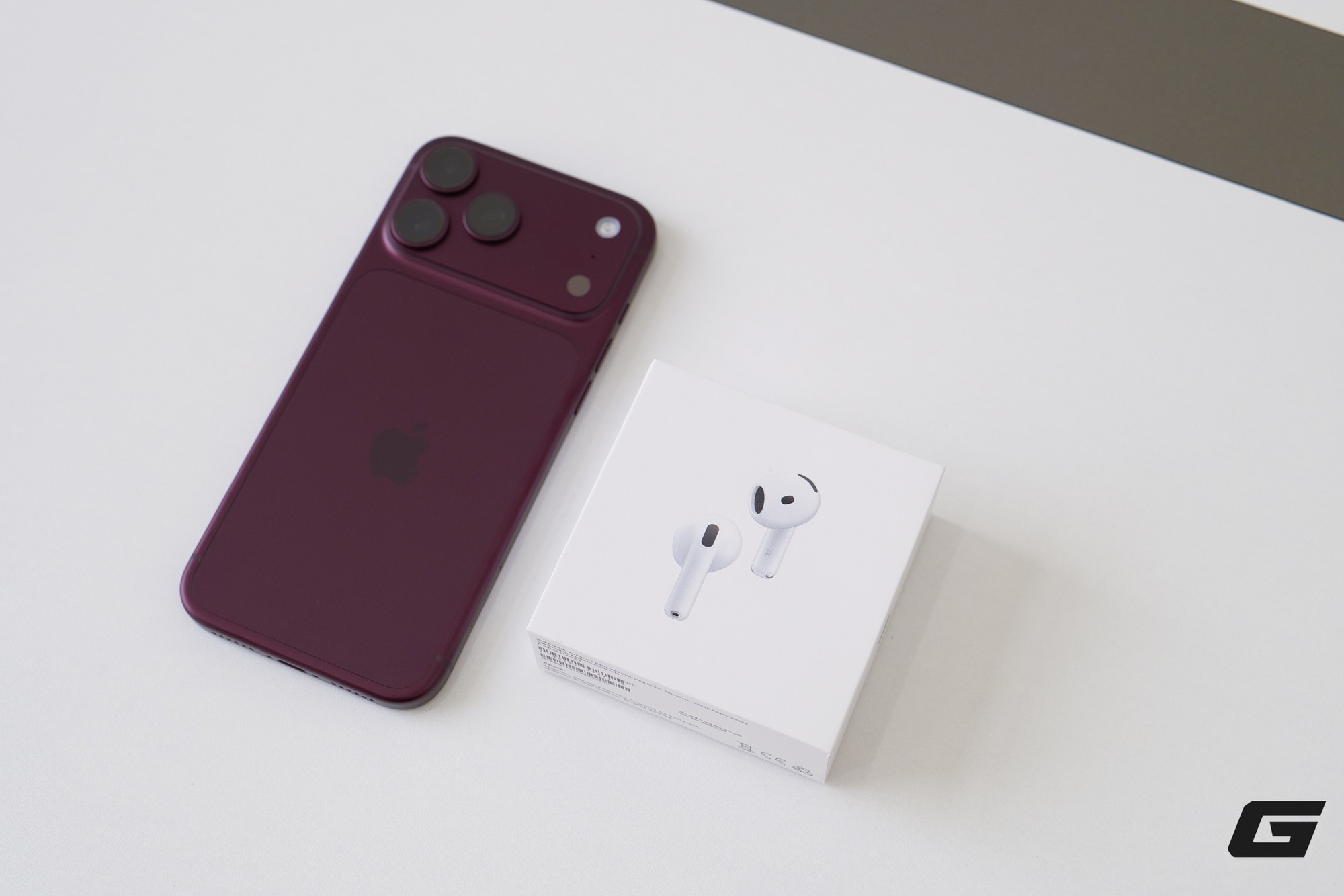 Mở hộp AirPods 5: “Món quà” cho fan Táo thời bão giá, có ANC nhưng chỉ từ 3,799 triệu đồng - Ảnh 1.