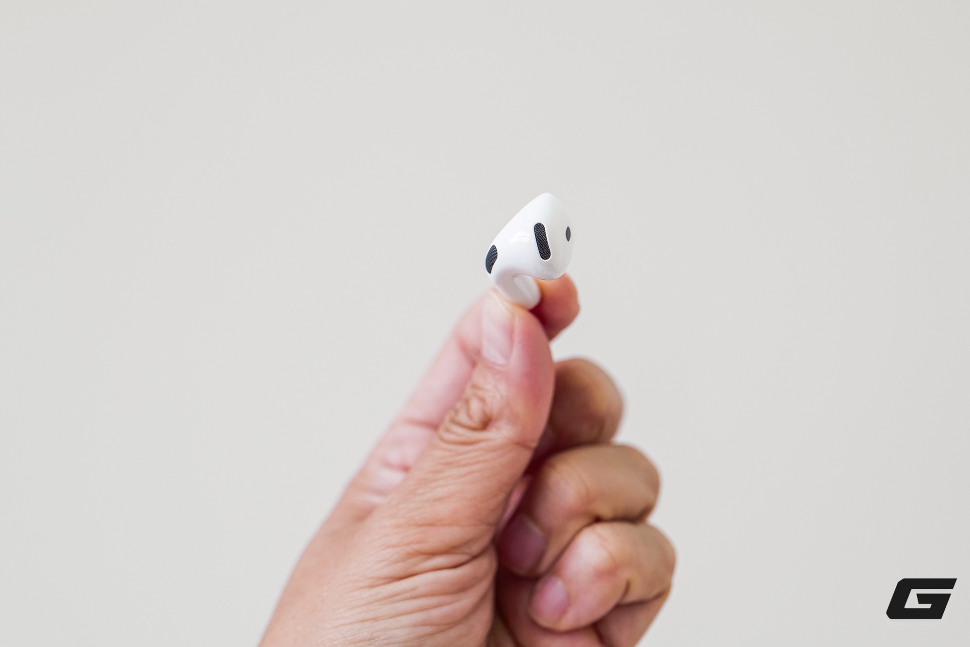 Mở hộp AirPods 5: “Món quà” cho fan Táo thời bão giá, có ANC nhưng chỉ từ 3,799 triệu đồng - Ảnh 7.