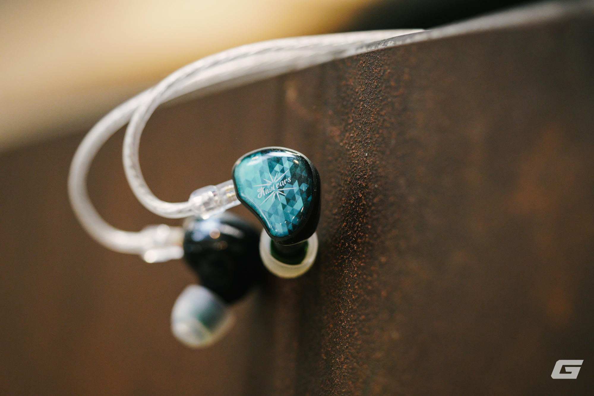 Kiwi Ears Stardust - Ảnh 1.