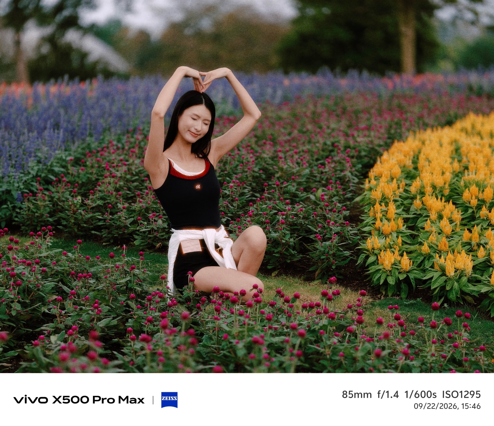 Trên Tay Vivo X300 Pro Max: Thiết Kế Nổi Bật Hơn, Camera Nâng Cấp Thấy Rõ, Cấu Hình Mạnh, Chưa Có Giá Ở Việt Nam - Ảnh 13.