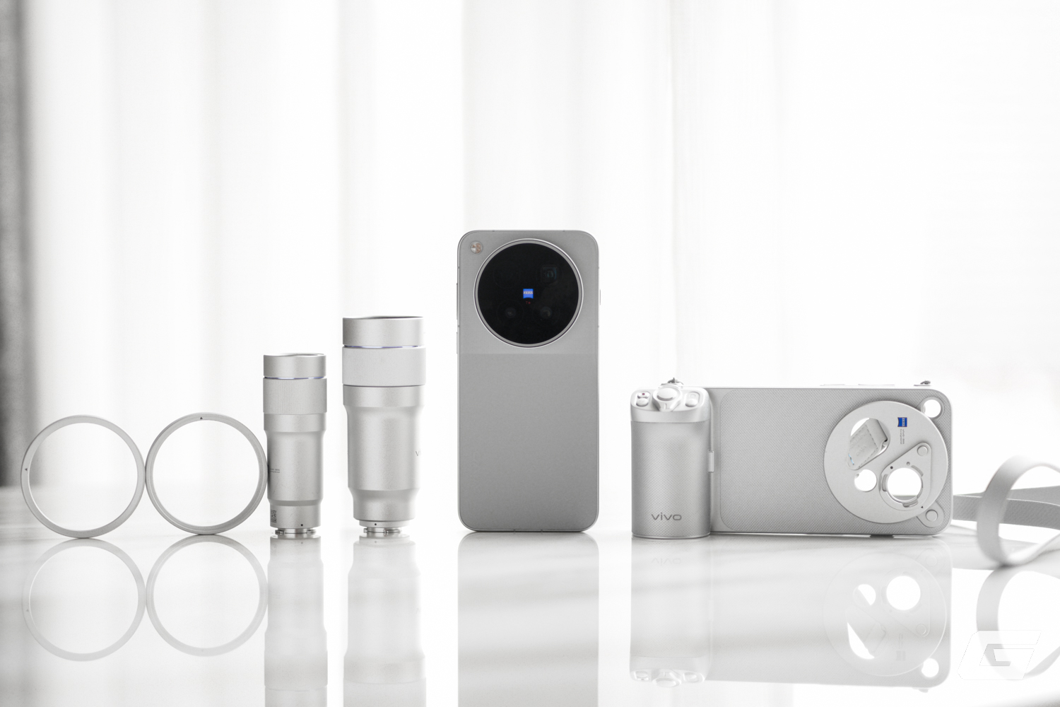 Trên Tay Vivo X300 Pro Max: Thiết Kế Nổi Bật Hơn, Camera Nâng Cấp Thấy Rõ, Cấu Hình Mạnh, Chưa Có Giá Ở Việt Nam - Ảnh 21.