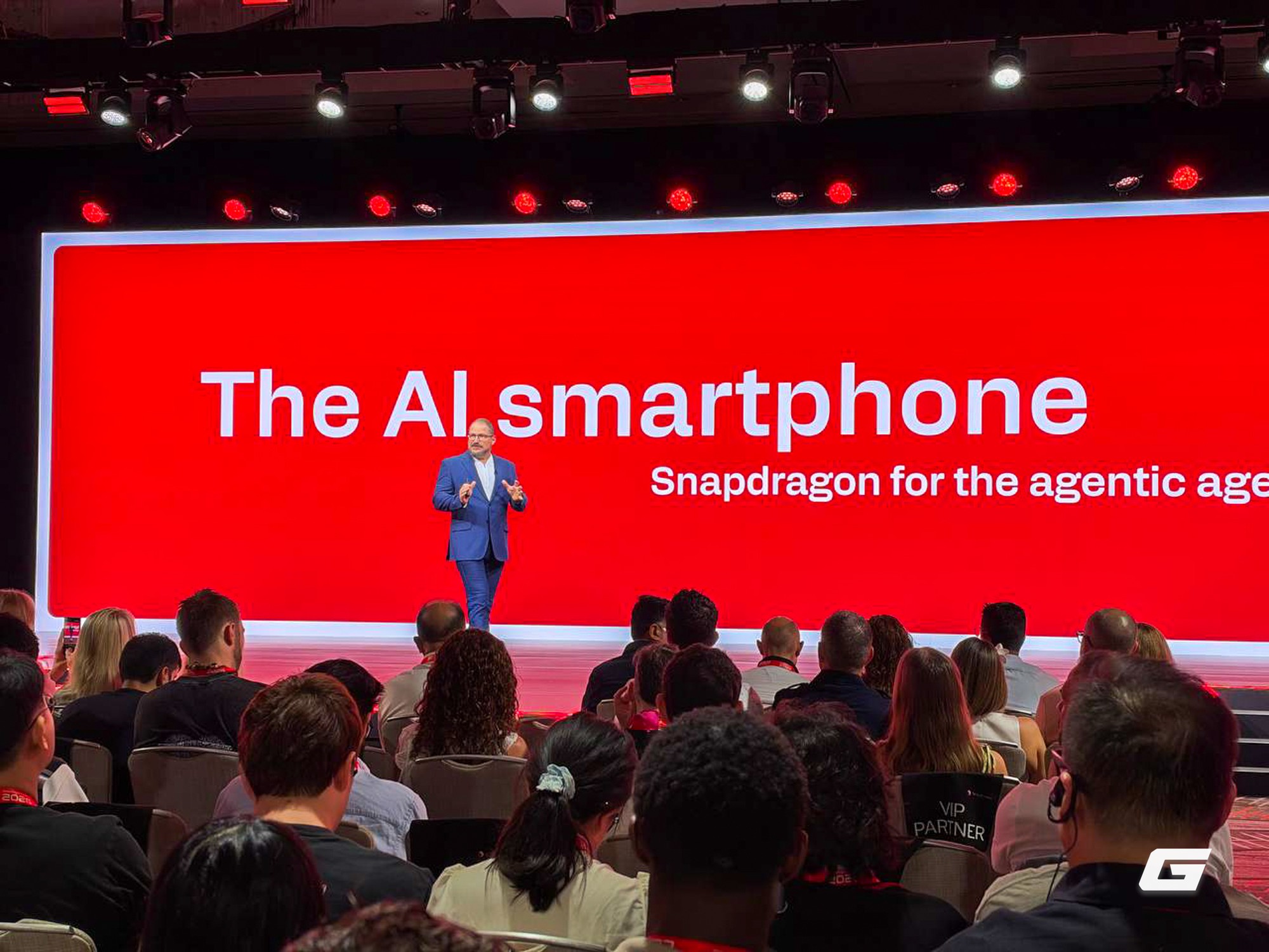 Đã có Claude và Gemini, vì sao Qualcomm vẫn đưa agentic AI lên Snapdragon? - Ảnh 1.