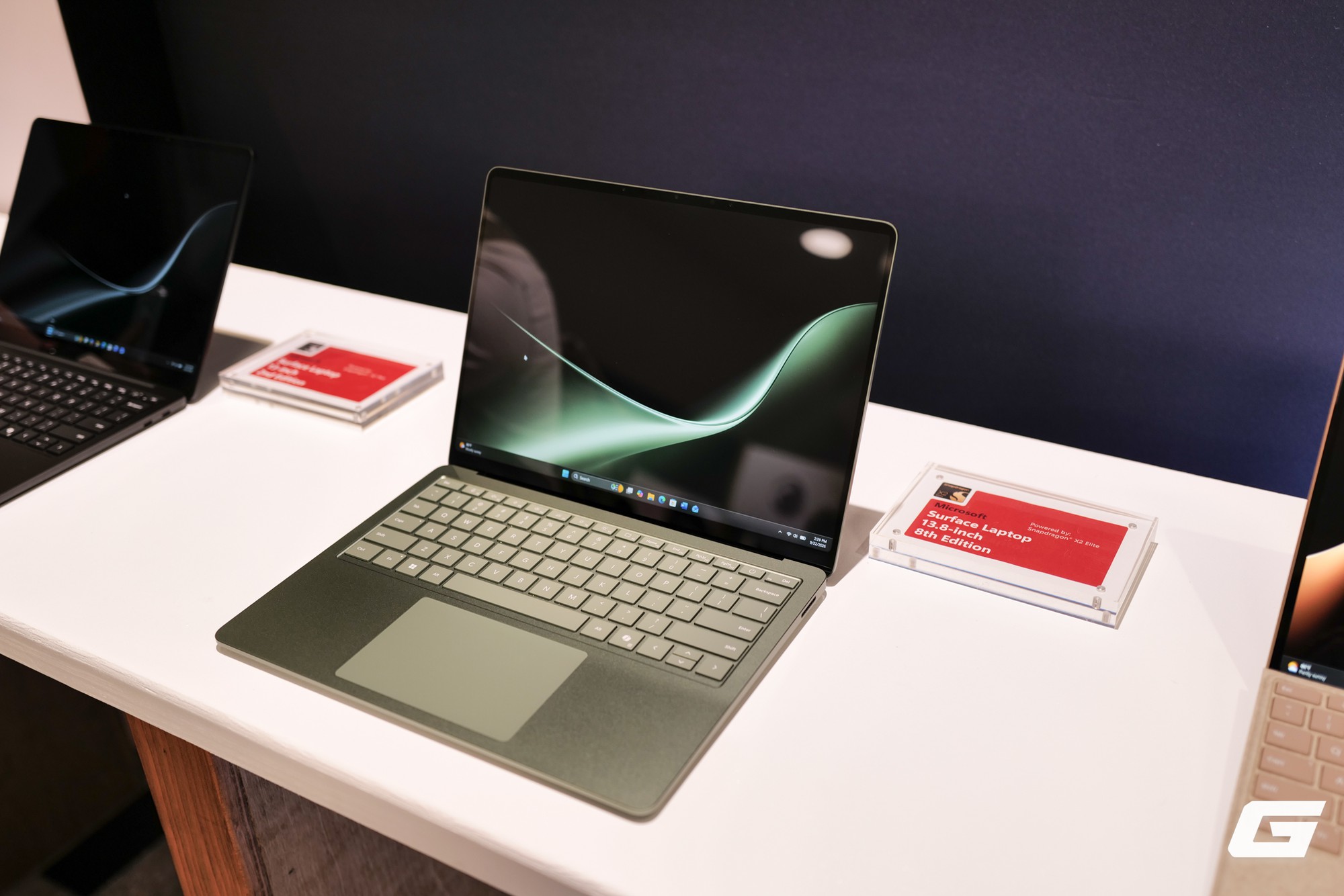 Dạo gian h&agrave;ng Microsoft tại Snapdragon Summit 2026: Giữa d&agrave;n Surface mới, đ&acirc;y mới l&agrave; t&iacute;nh năng t&ocirc;i thấy hấp dẫn nhất - Ảnh 10.