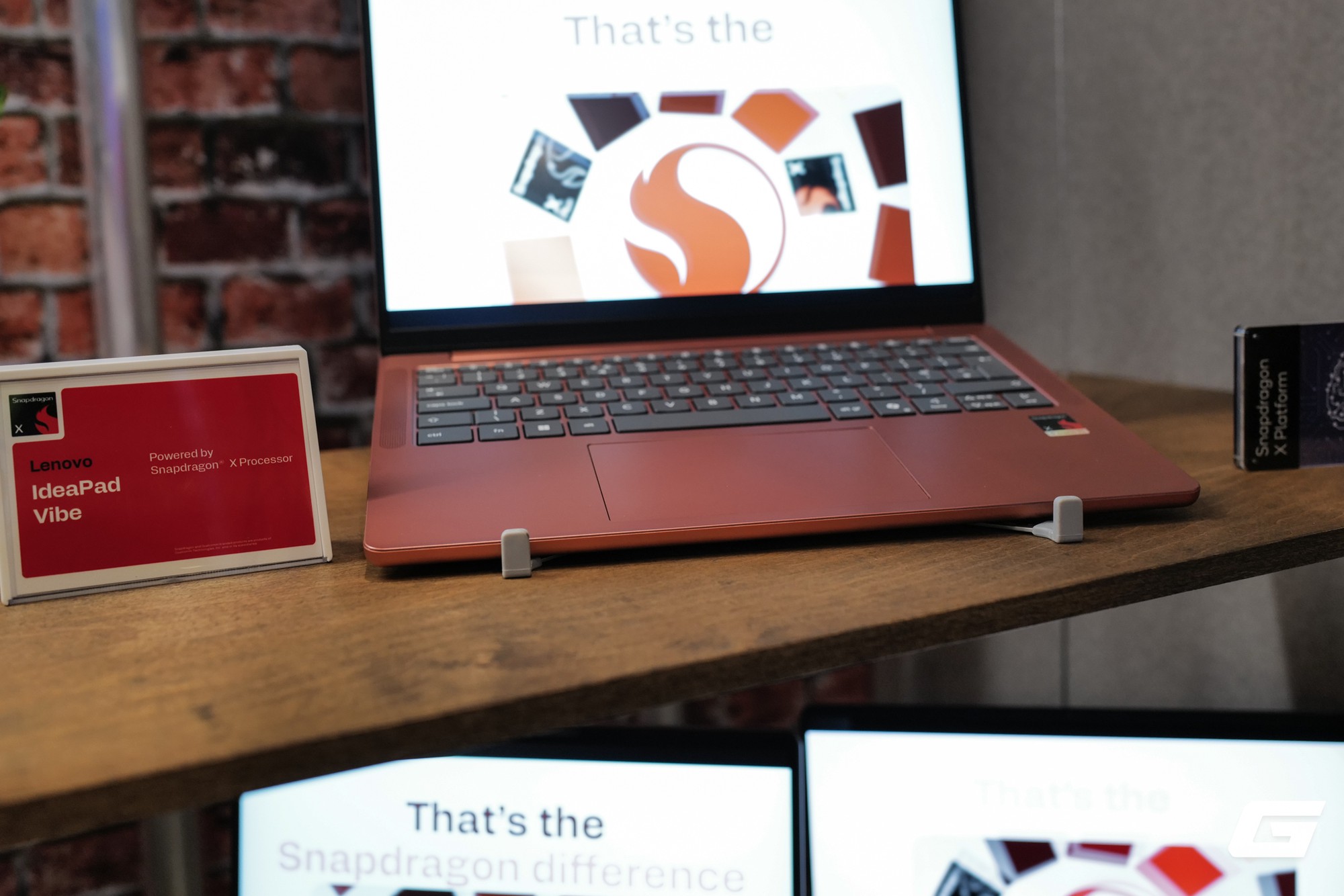 Cận cảnh laptop Dell XPS Googlebook mới: Dùng chip Snapdragon X Elite của Qualcomm, giá từ 999 USD- Ảnh 6. Cận cảnh laptop Dell XPS Googlebook mới: Dùng chip Snapdragon X Elite của Qualcomm, giá từ 999 USD- Ảnh 6.