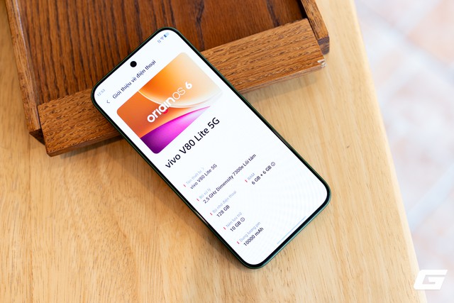 Tr&ecirc;n tay vivo V80 Lite 5G: Pin &ldquo;khủng&rdquo; 10.000 mAh nhưng th&acirc;n m&aacute;y vẫn đẹp, gọn g&agrave;ng hơn tưởng tượng- Ảnh 17.