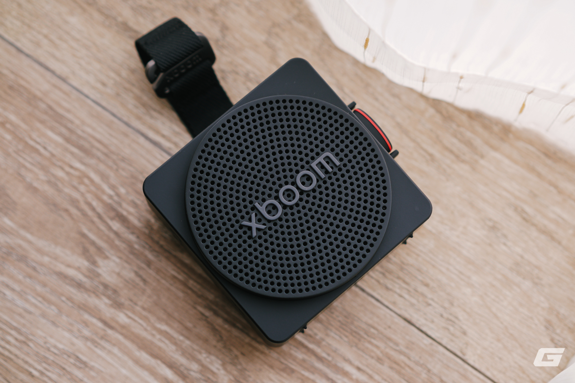 Trải nghiệm loa di động LG xboom Mini: Bé 'tí hon' mà có võ phết!- Ảnh 1.