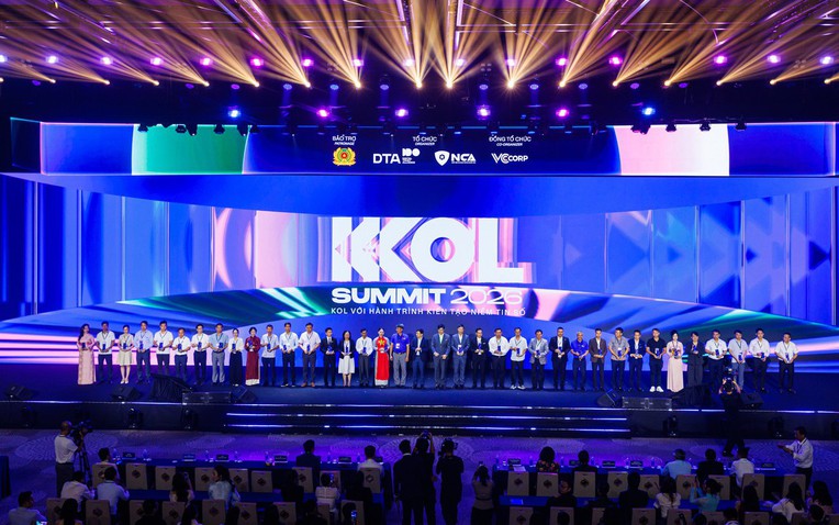 2 khoảnh khắc đặc biệt nhất KOL Summit 2026- Ảnh 1.