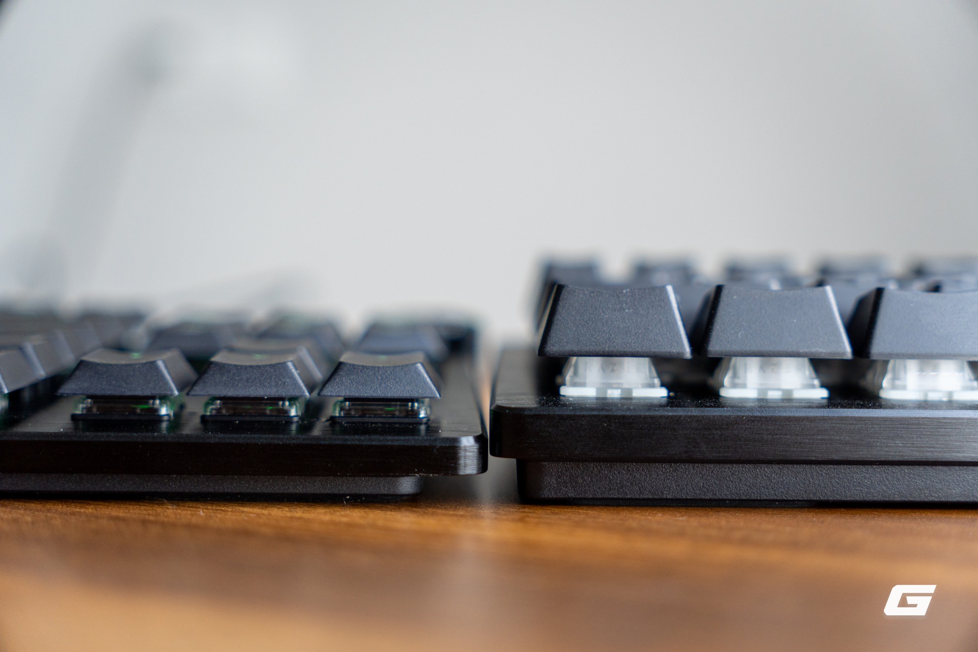 Tr&ecirc;n tay Razer Huntsman V3 Pro Low-profile TKL 8KHz: Razer đ&atilde; l&agrave;m điều chưa h&atilde;ng b&agrave;n ph&iacute;m n&agrave;o từng l&agrave;m - Ảnh 19.