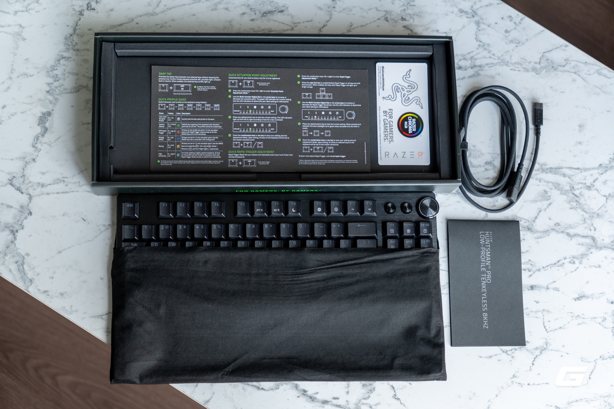 Tr&ecirc;n tay Razer Huntsman V3 Pro Low-profile TKL 8KHz: Razer đ&atilde; l&agrave;m điều chưa h&atilde;ng b&agrave;n ph&iacute;m n&agrave;o từng l&agrave;m - Ảnh 3.
