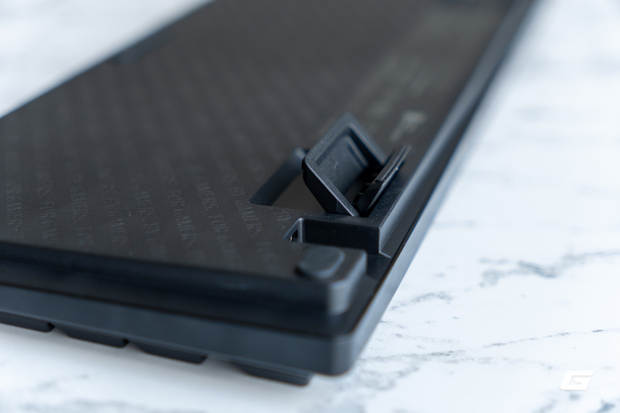 Tr&ecirc;n tay Razer Huntsman V3 Pro Low-profile TKL 8KHz: Razer đ&atilde; l&agrave;m điều chưa h&atilde;ng b&agrave;n ph&iacute;m n&agrave;o từng l&agrave;m - Ảnh 9.