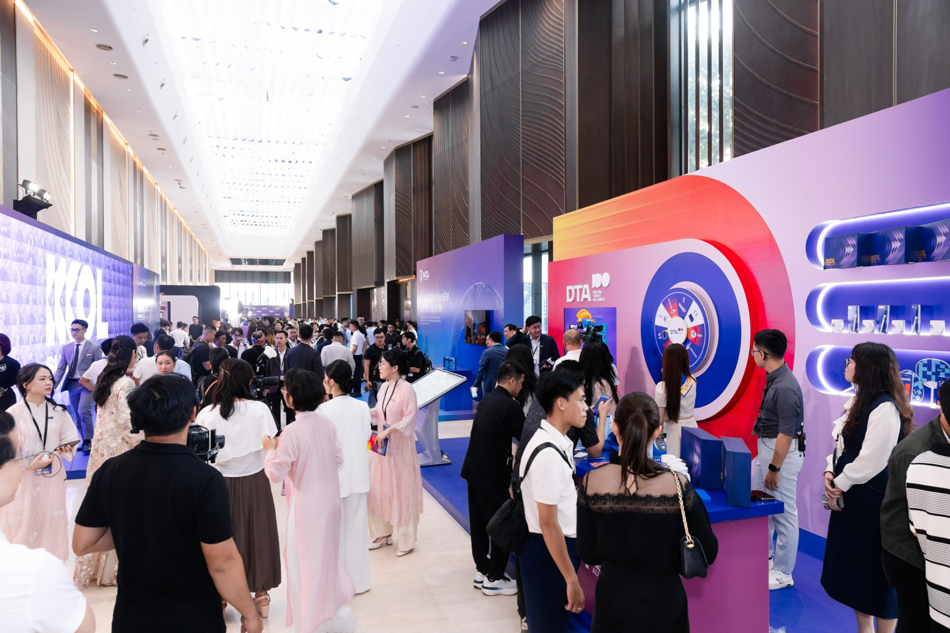 KOL Summit 2026: Loạt hoạt động trải nghiệm hấp dẫn diễn ra xuy&ecirc;n suốt sự kiện- Ảnh 2.