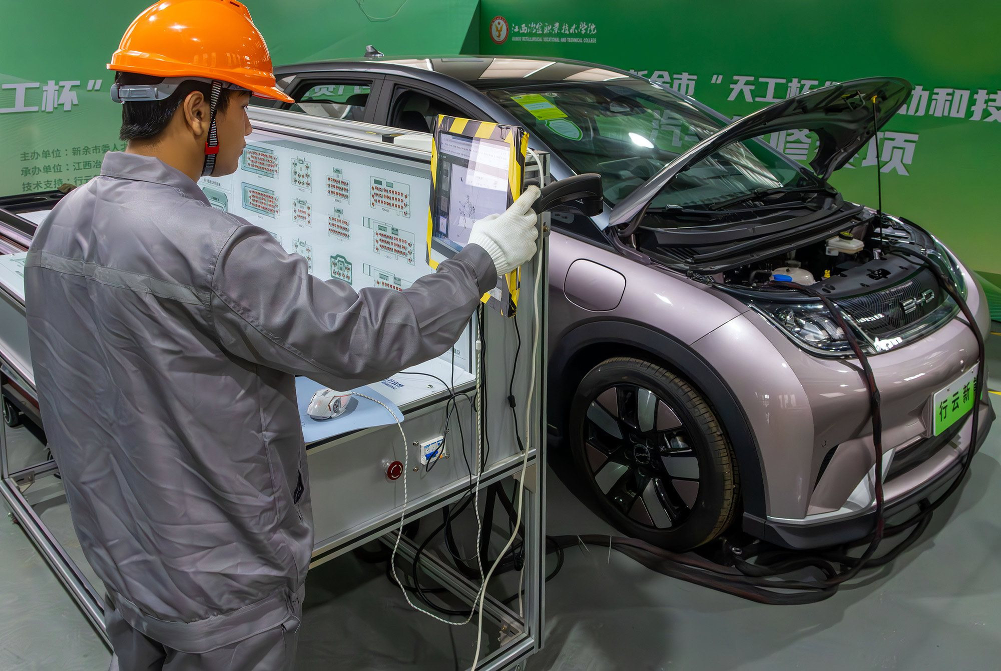 Chủ xe điện Trung Quốc bắt đầu nếm "tr&aacute;i đắng" sau 5 năm: Xe cũ giờ b&aacute;n kh&ocirc;ng ai mua- Ảnh 2.